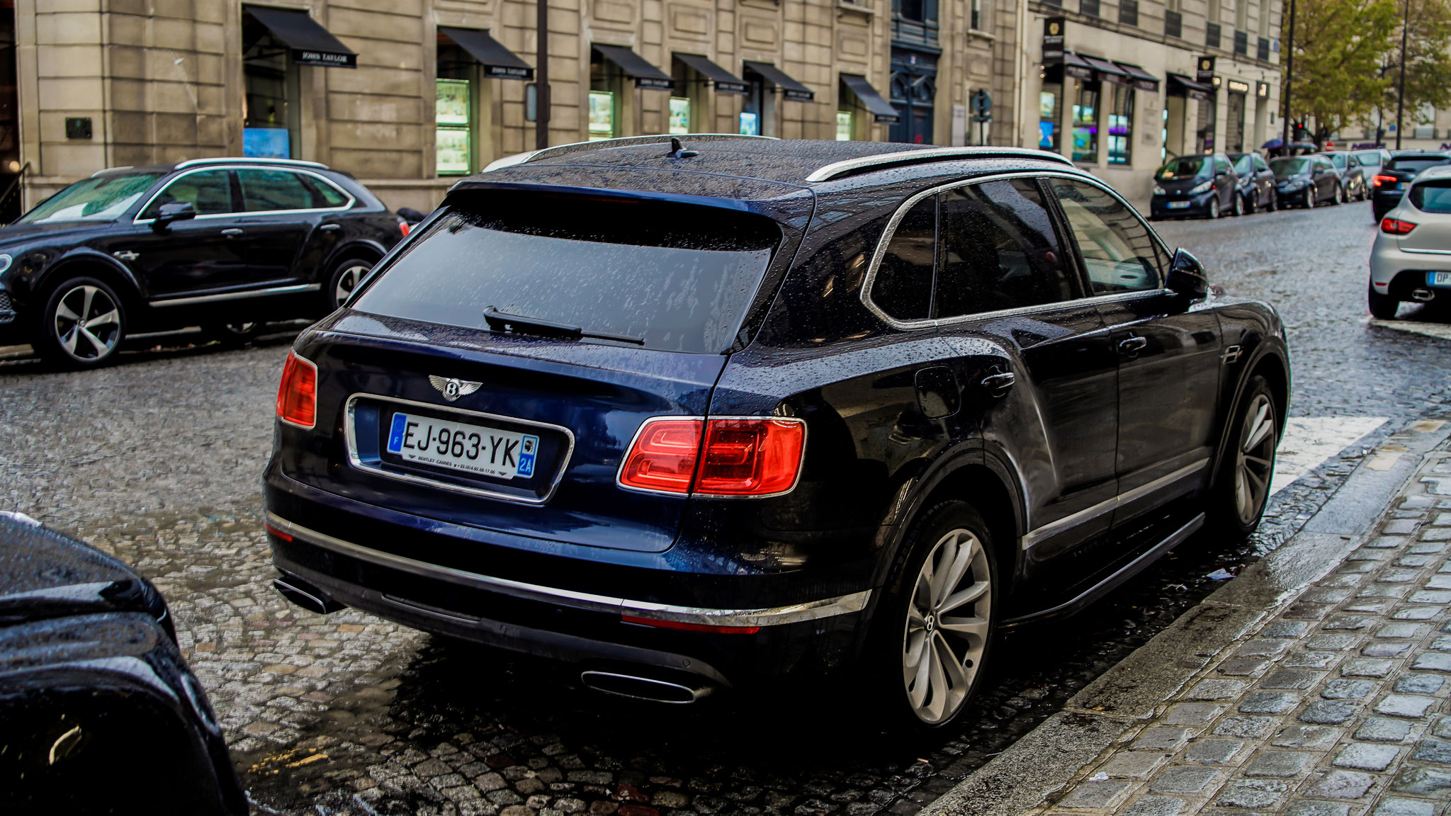 Bentley Bentayga - EJ963YK-2A (FRA)