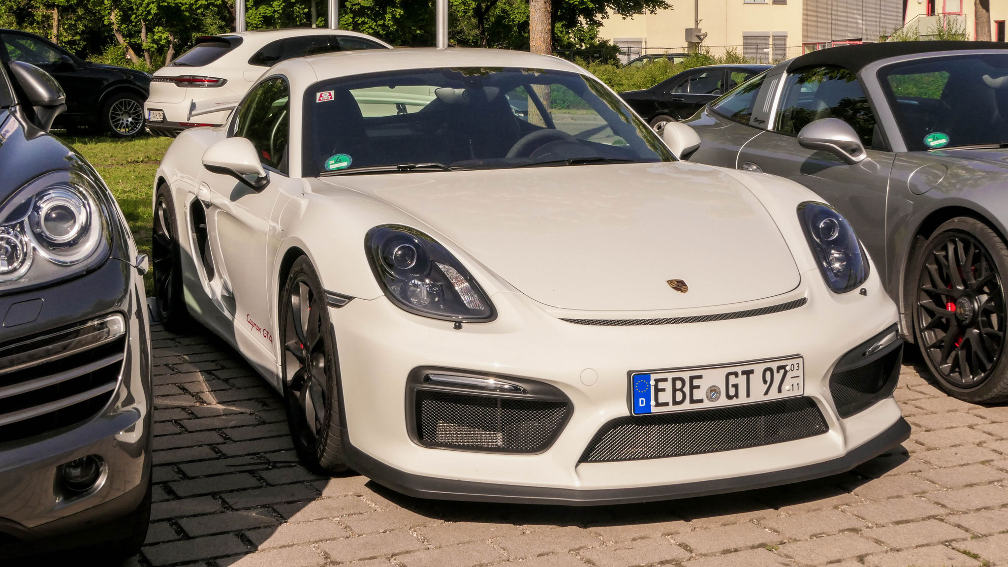Porsche Cayman GT4 - EBE-GT97