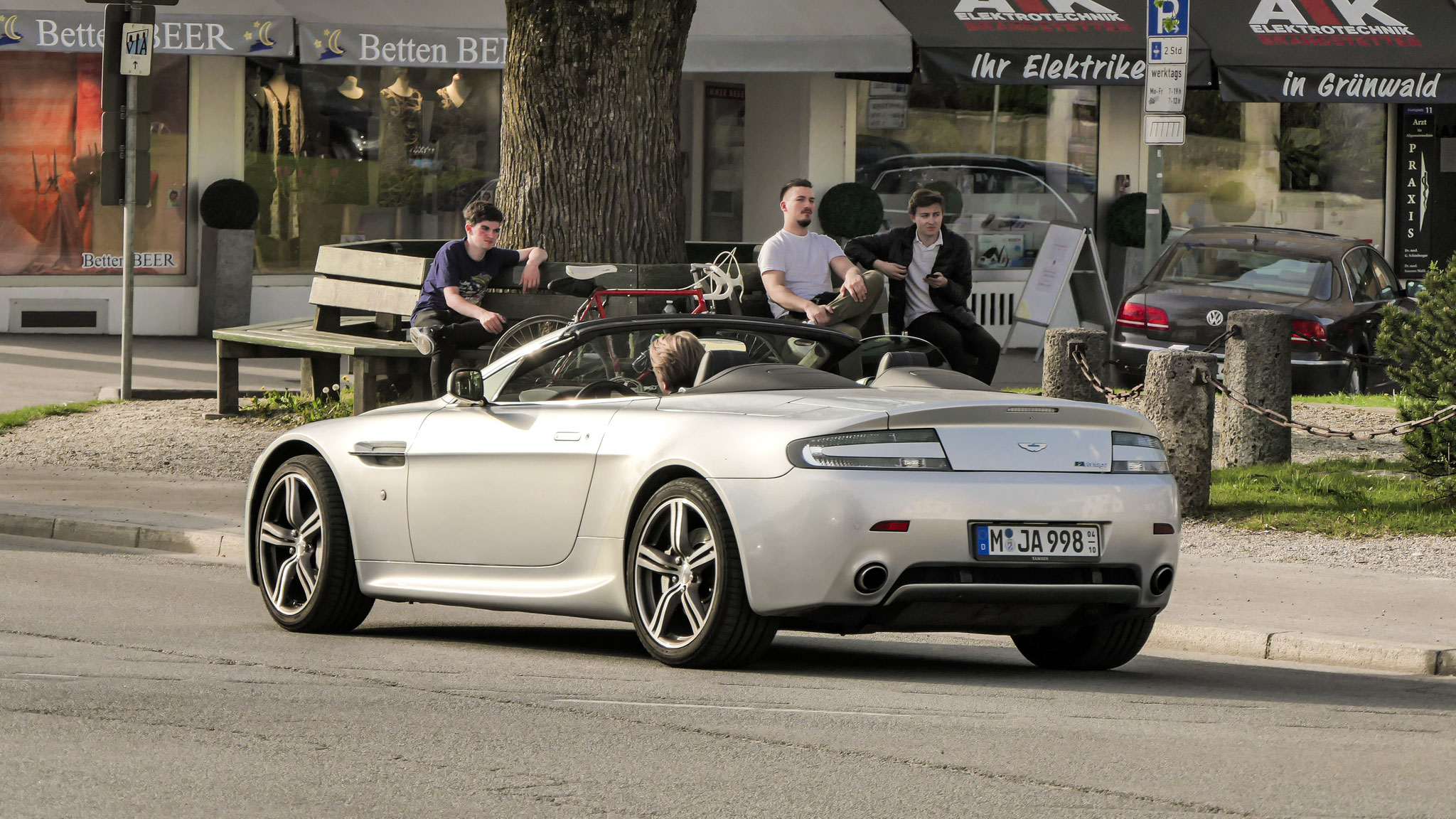 Aston Martin Vantage V8 Volante - M-JA998