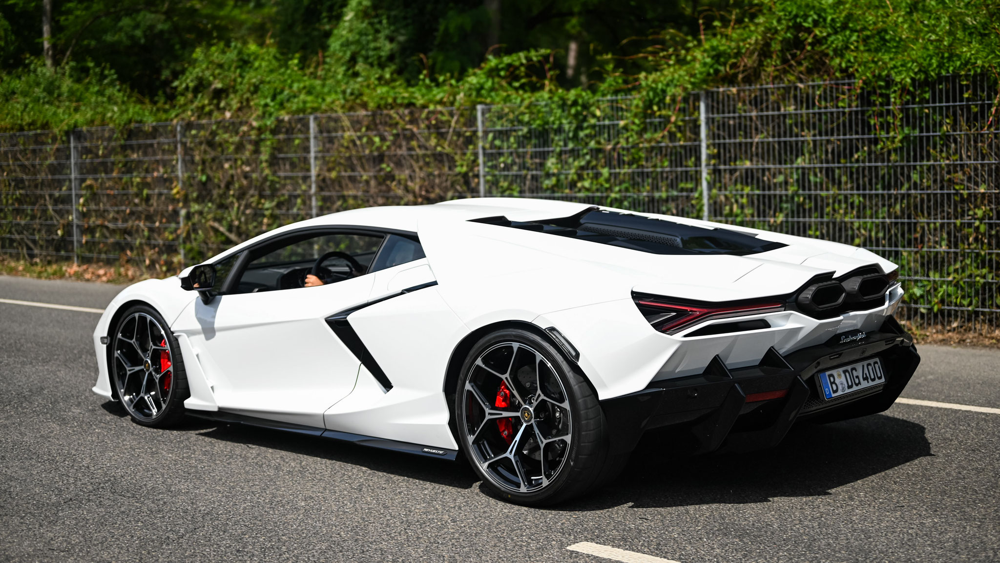 Lamboghini Revuelto - B-DG400
