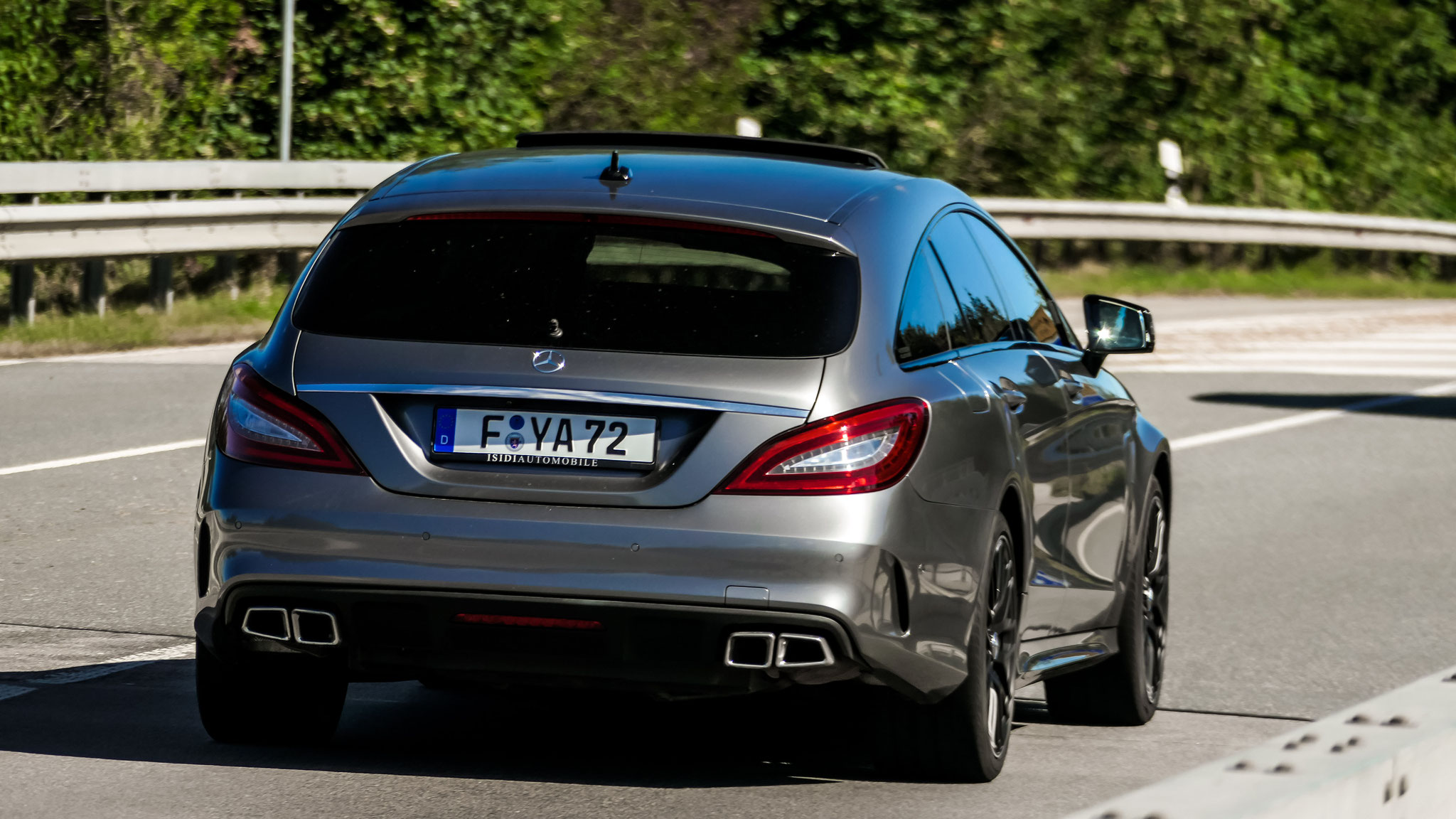 Mercedes-AMG CLS 63 Shooting Brake - F-YA72