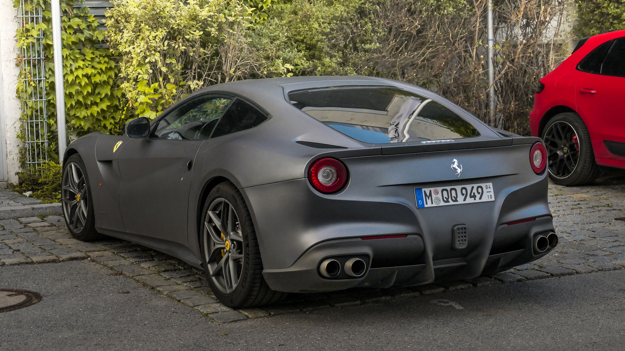 Ferrari F12 Berlinetta - M-QQ949