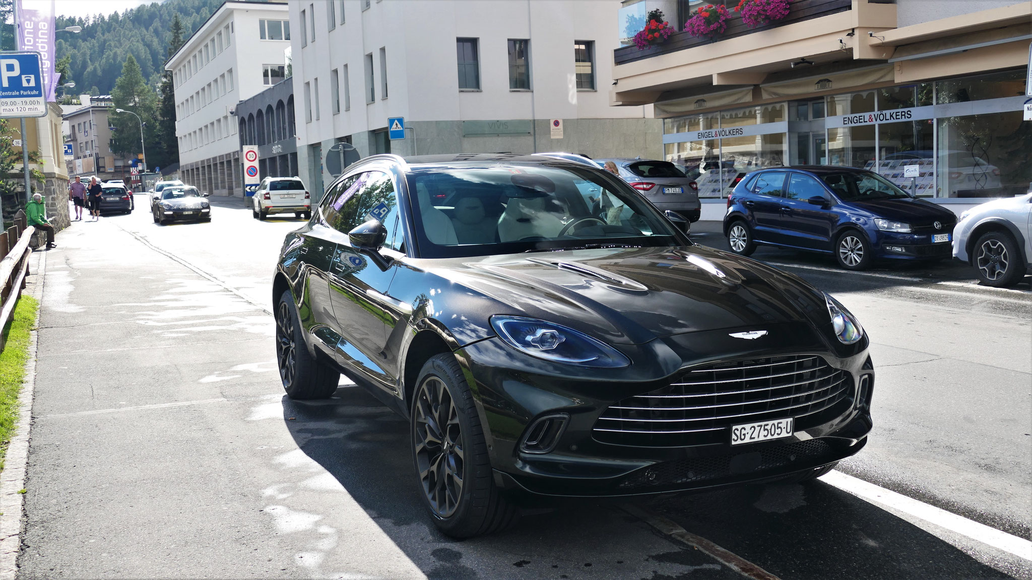 Aston Martin DBX - SG27505U (CH)