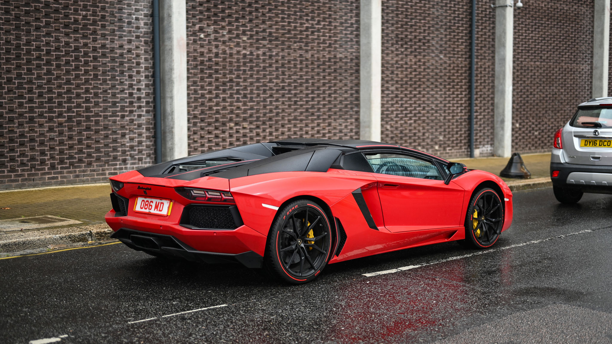 Lamborghini Aventador Pirelli Edition - 086MD (GB)