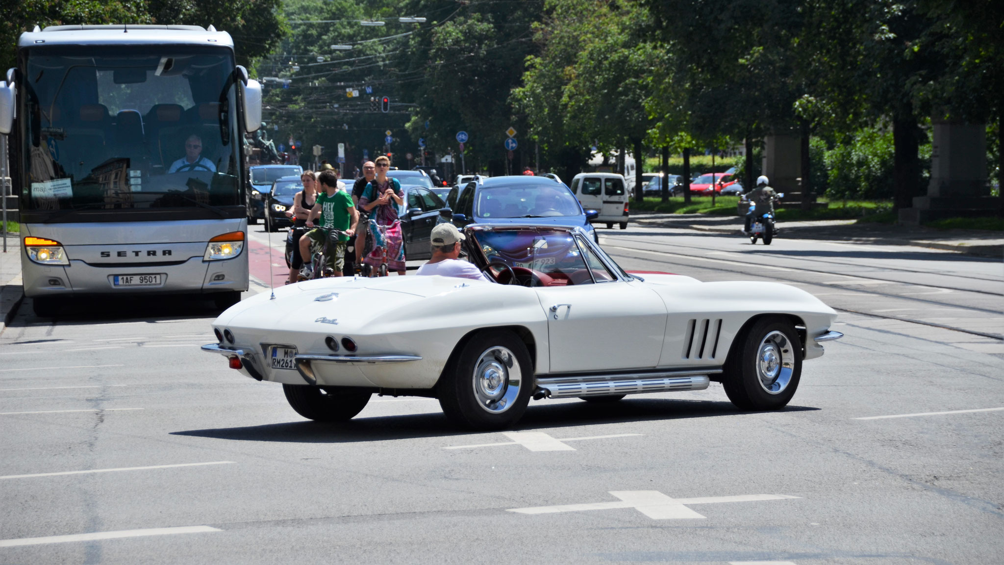 Chevrolet Corvette C2 - M-RM261H