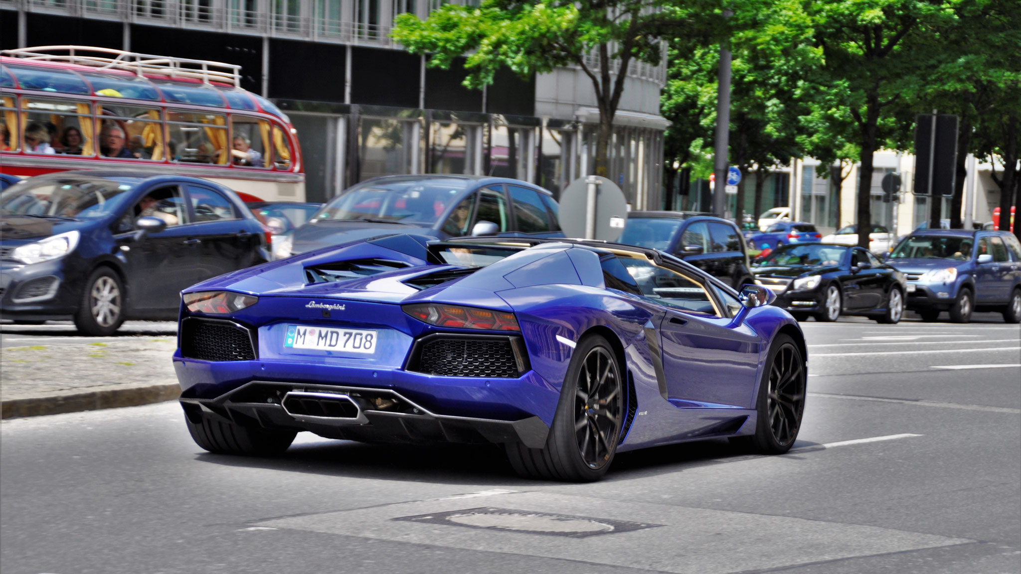 Lamborghini Aventador LP700-4 Roadster - M-MD708