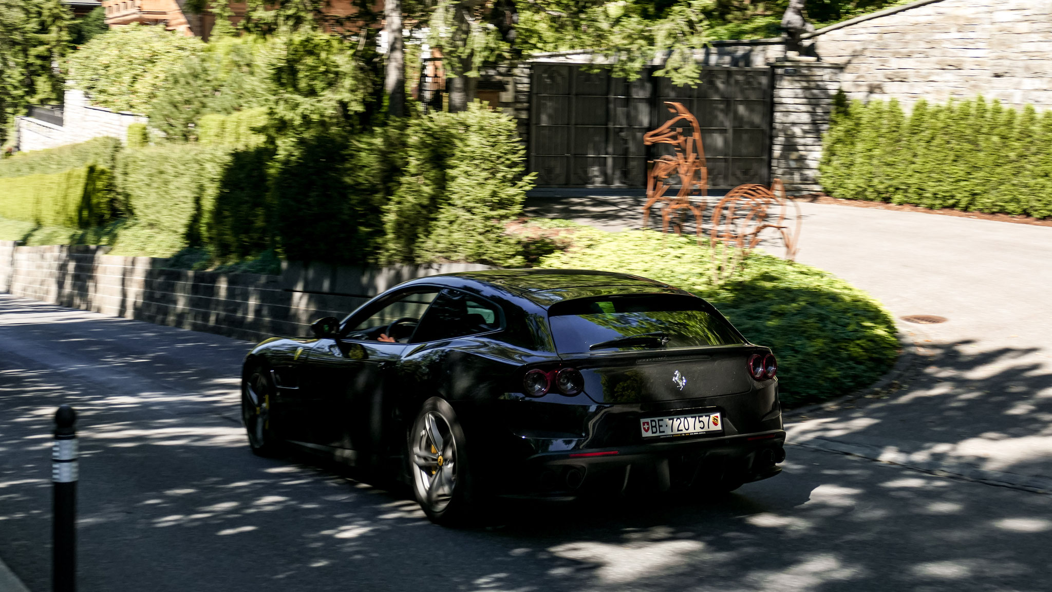 Ferrari GTC4 Lusso - BE720757 (CH)
