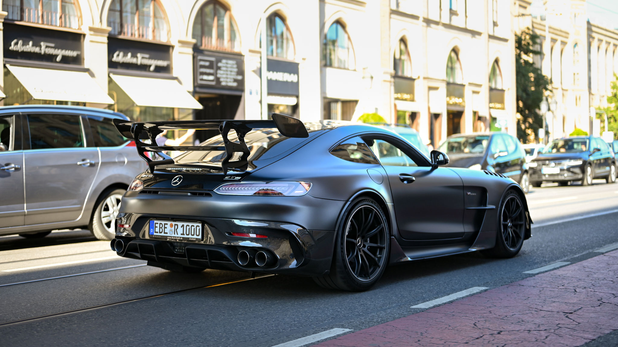 Mercedes-AMG GT Black Series - EBE-R1000