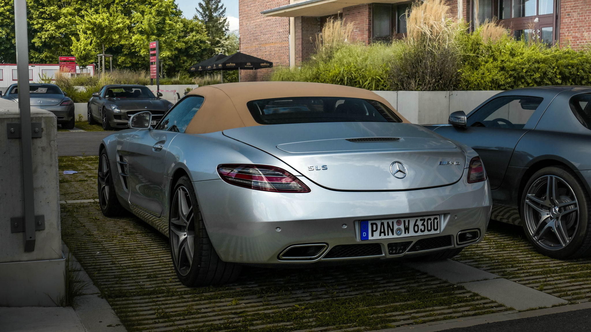 AMG SLS Roadster - PAN-W6300