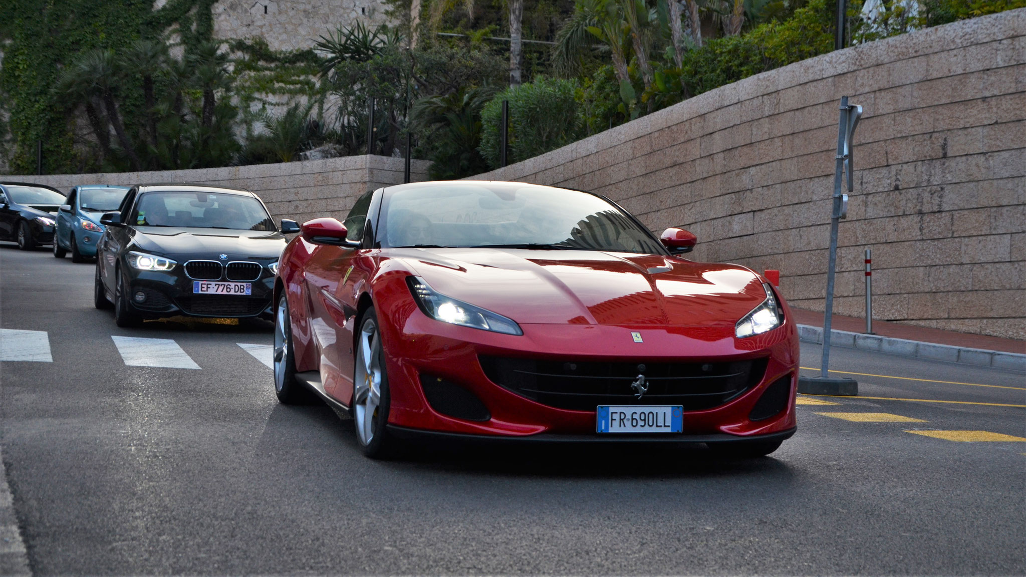 Ferrari Portofino - FR-690-LL (ITA)