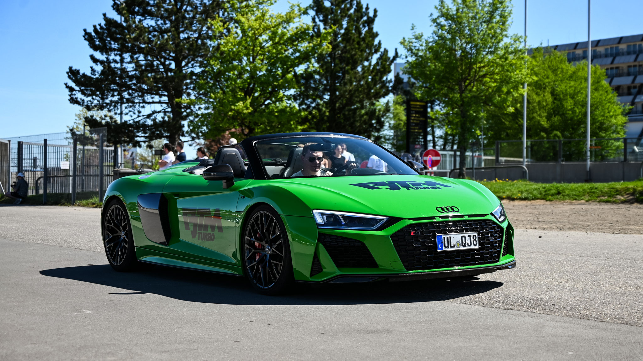 Audi R8 V10 Spyder - UL-QJ8