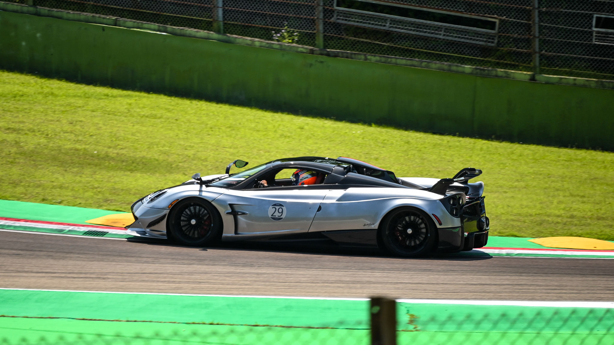 Pagani Huayra Roadster - 764915D (USA)
