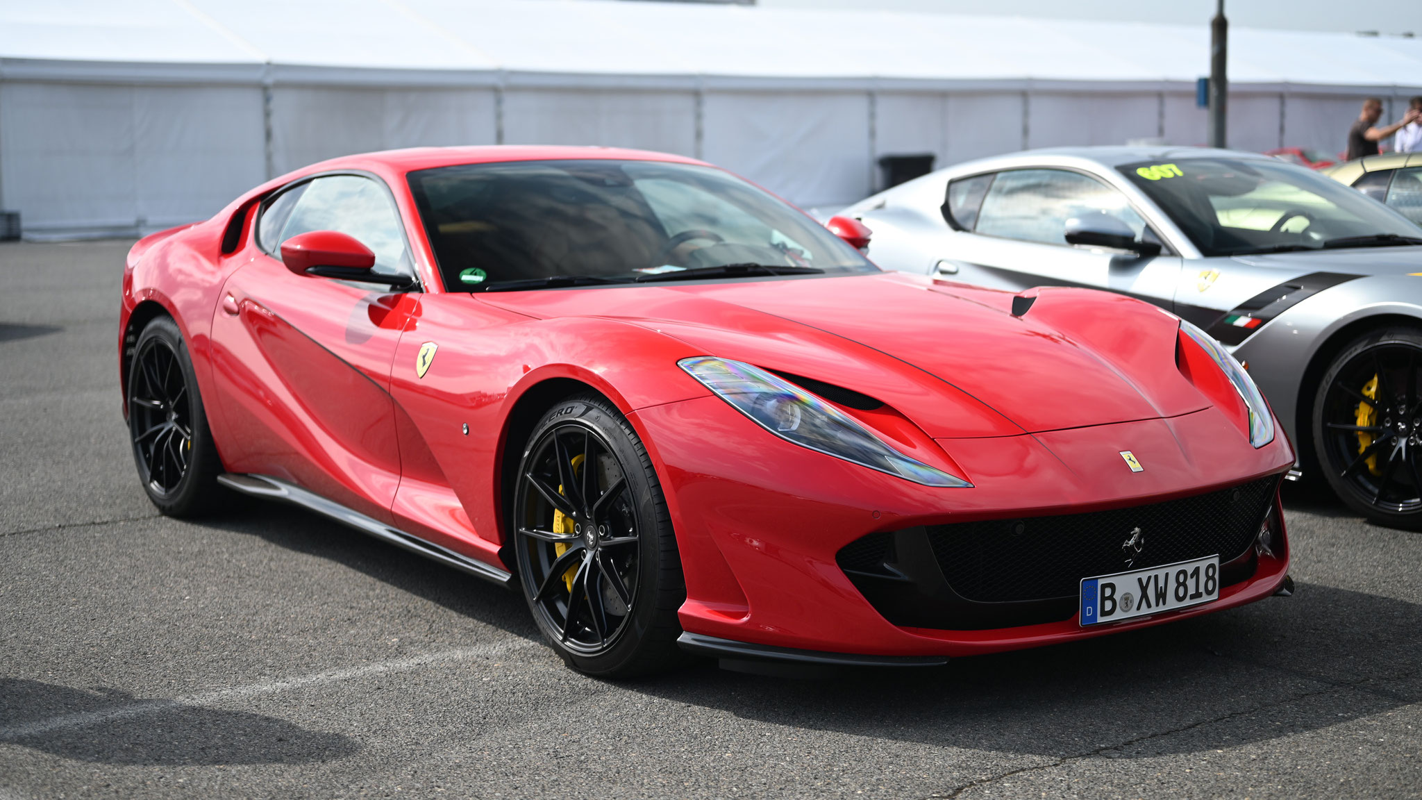 Ferrari 812 Superfast - B-WX818