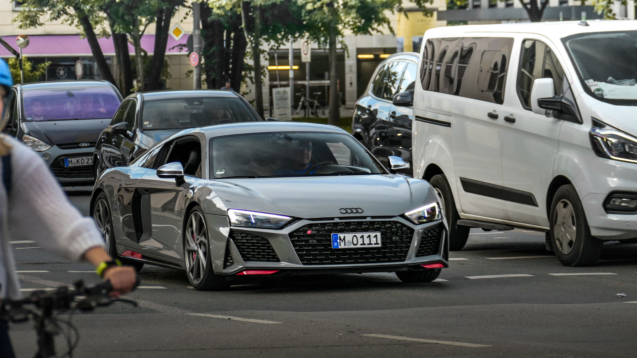 Audi R8 V10 - M-O111