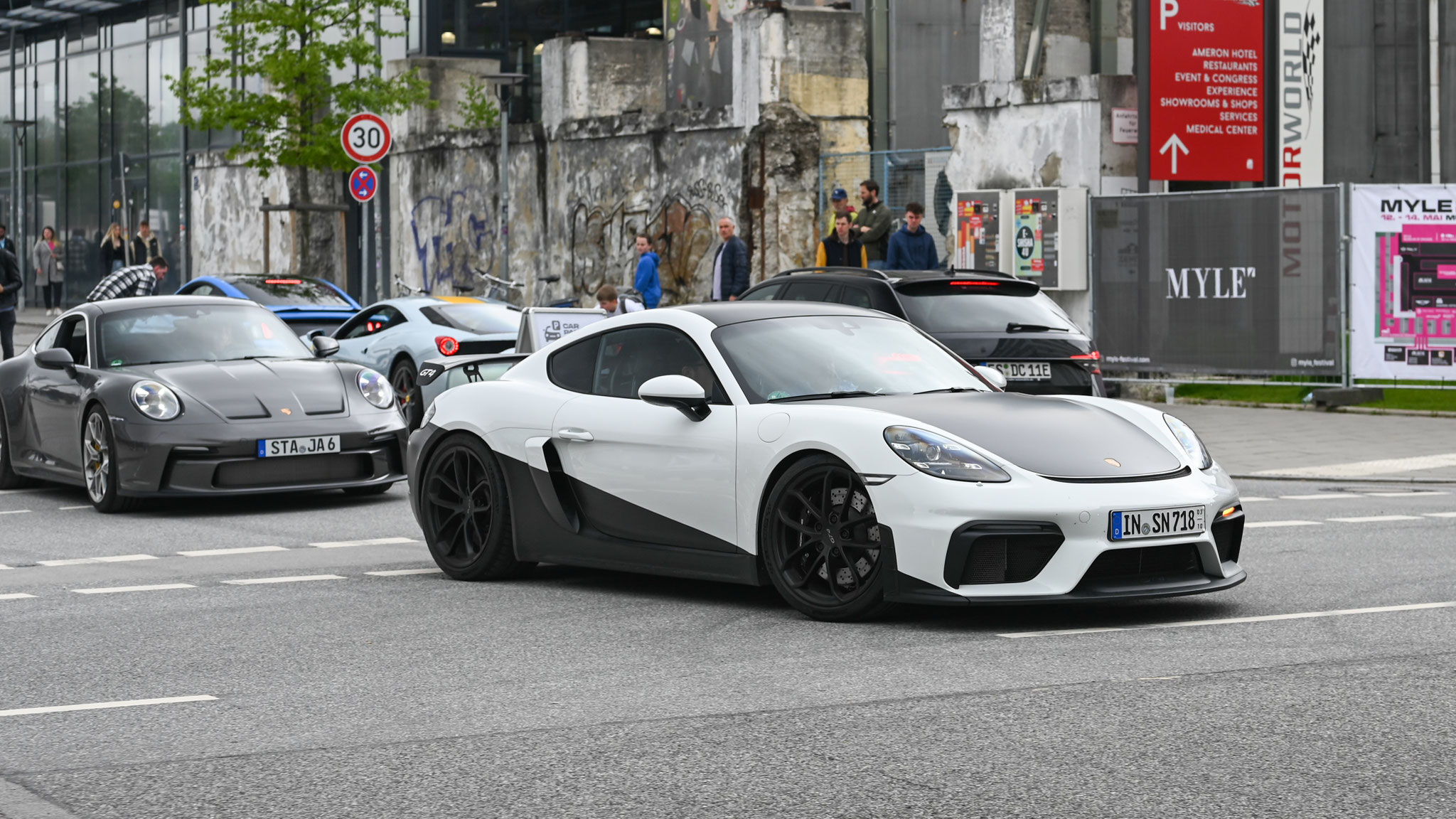 Porsche Cayman GT4 - IN-SN718