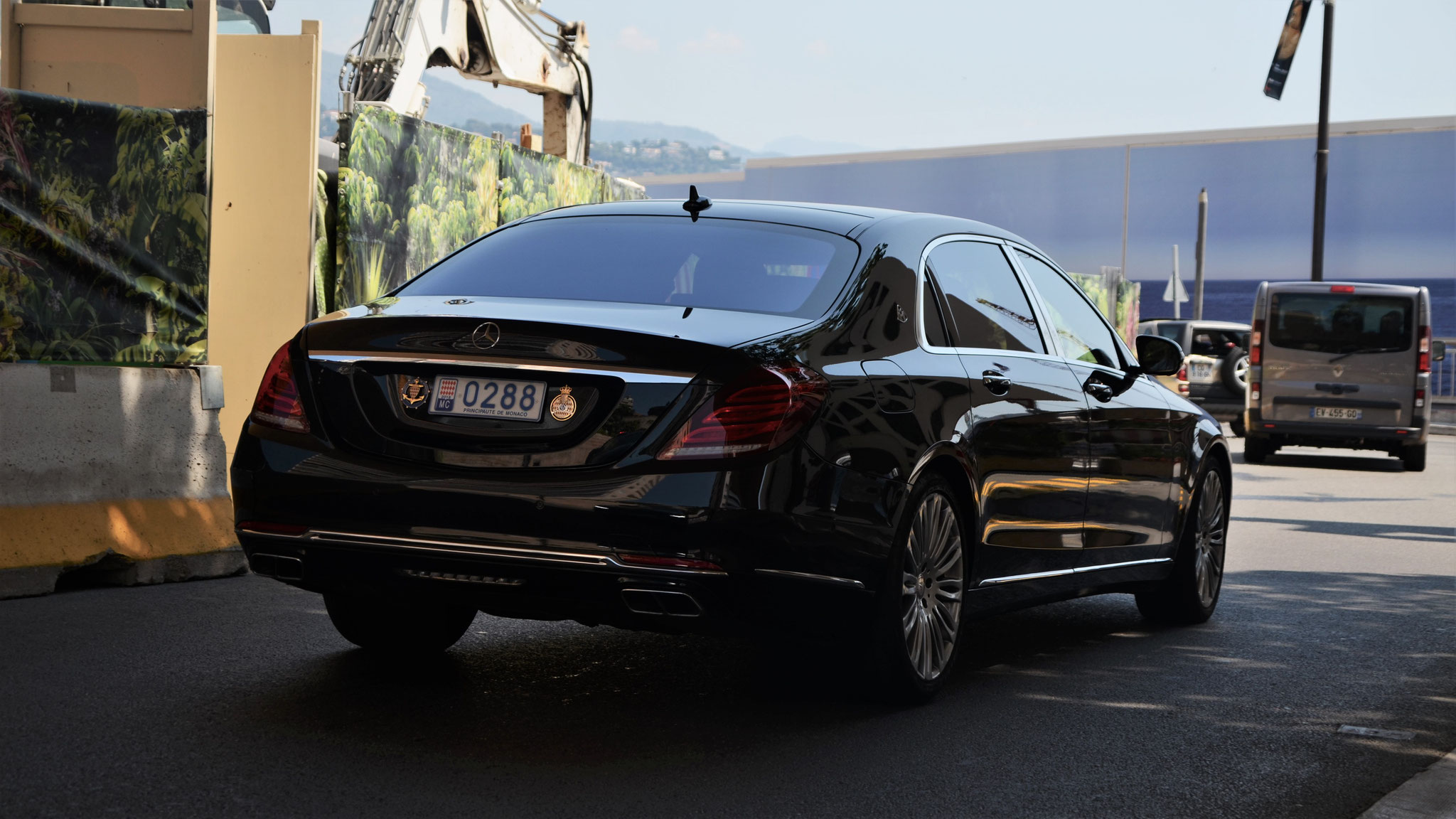 Mercedes Maybach S500 - Q288 (MC)