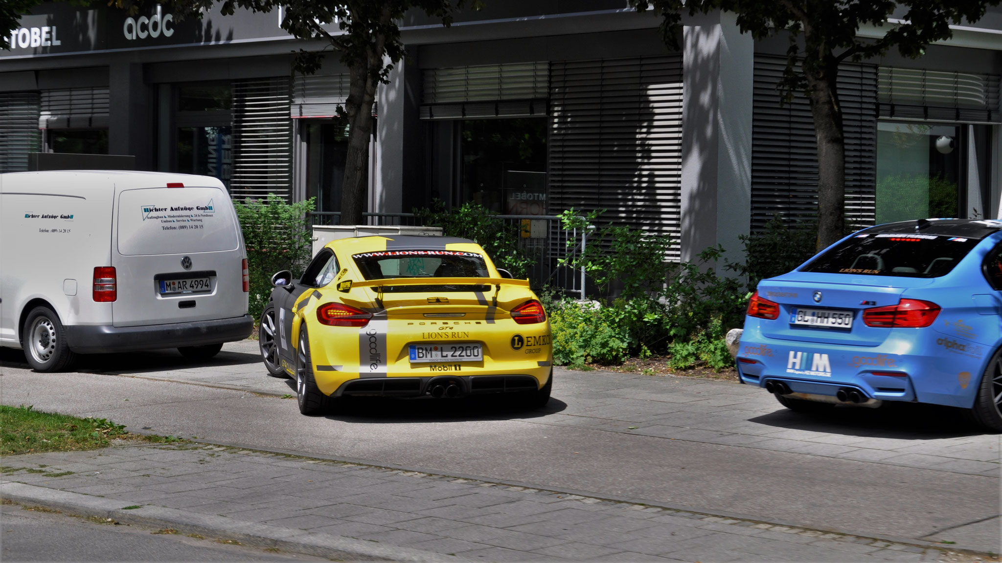 Porsche Cayman GT4 - BM-L2200