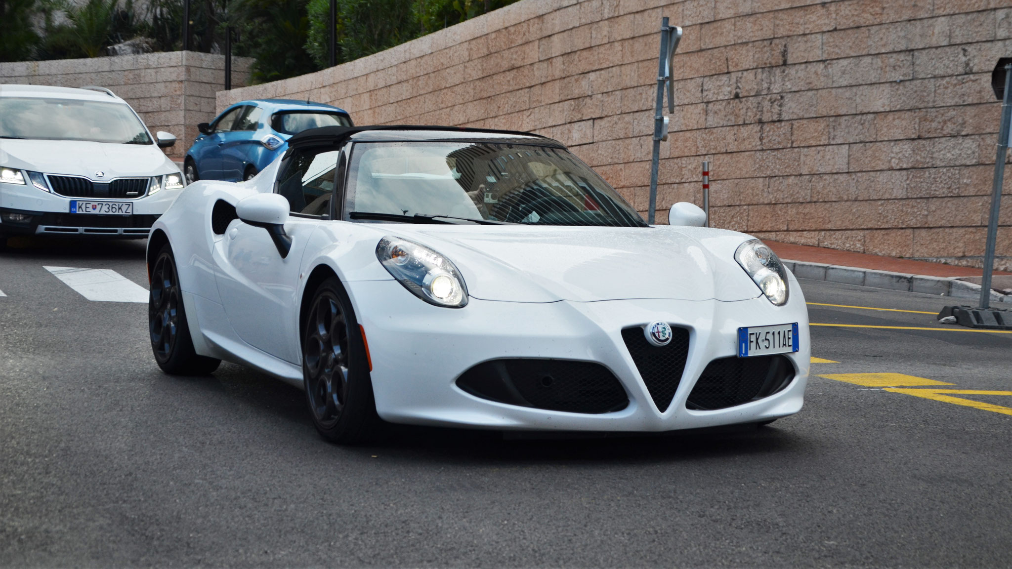 Alfa Romeo 4C Spyder - FK511AE (ITA)