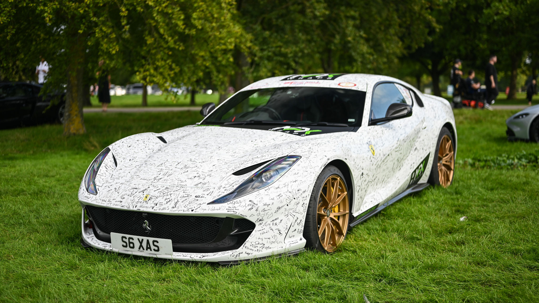 Ferrari 812 Superfast - S6XAS (GB)