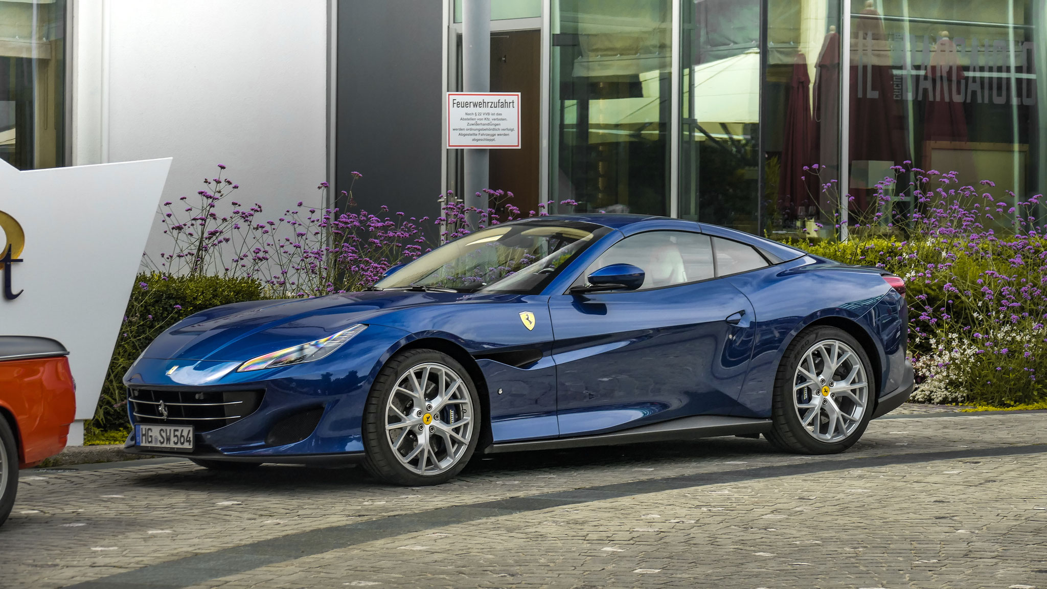 Ferrari Portofino - HG-SW-564