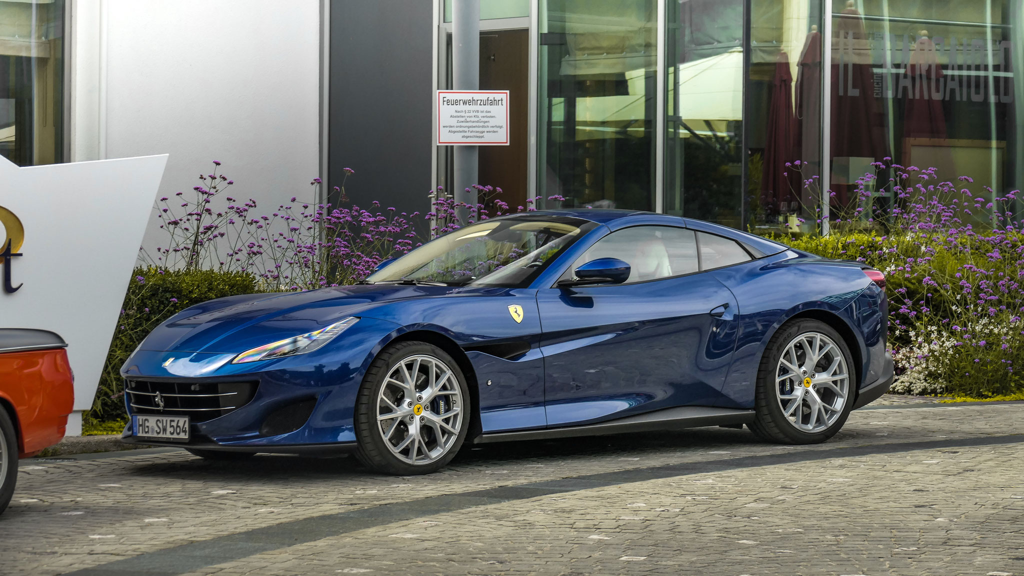 Ferrari Portofino - HG-SW-564
