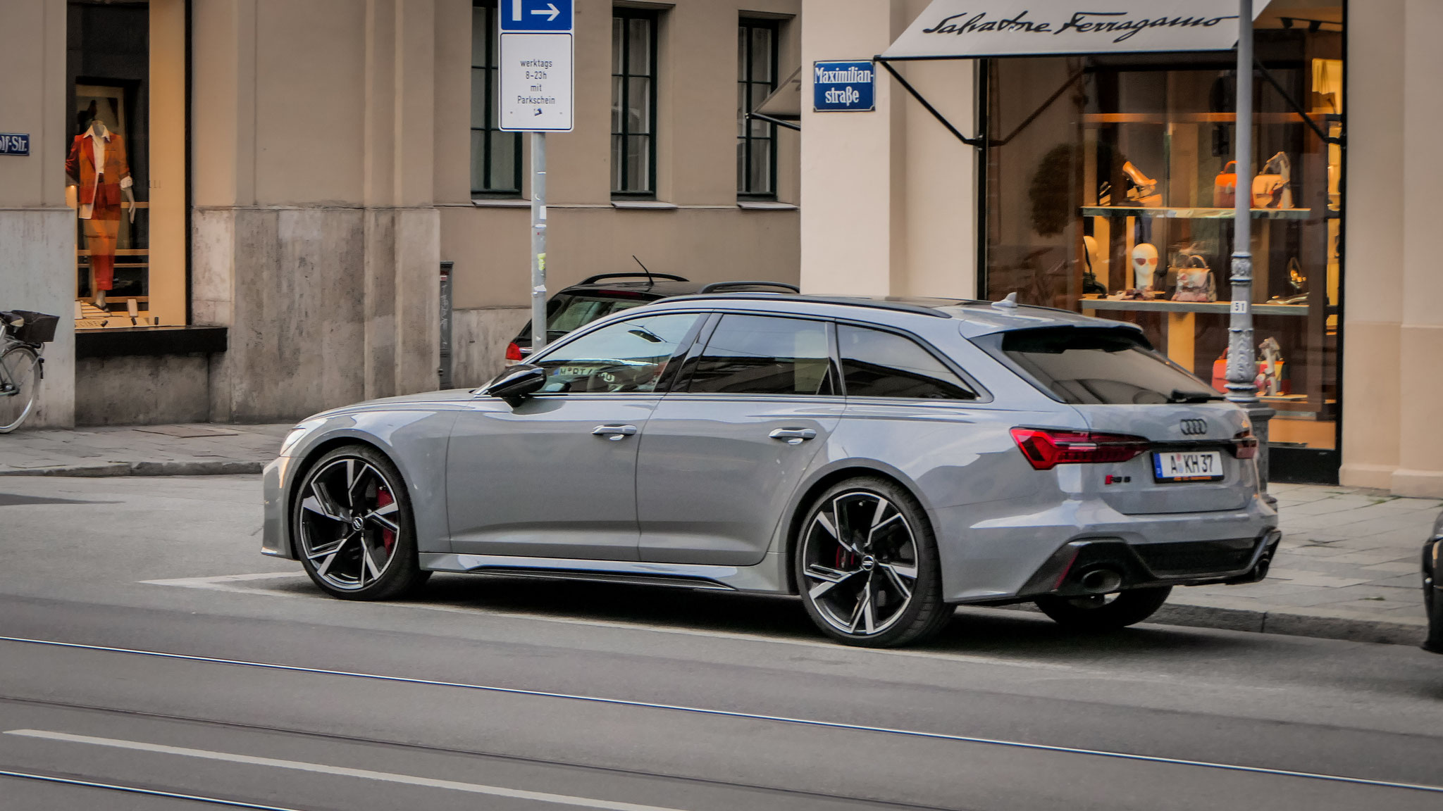 Audi RS6 - A-KH37