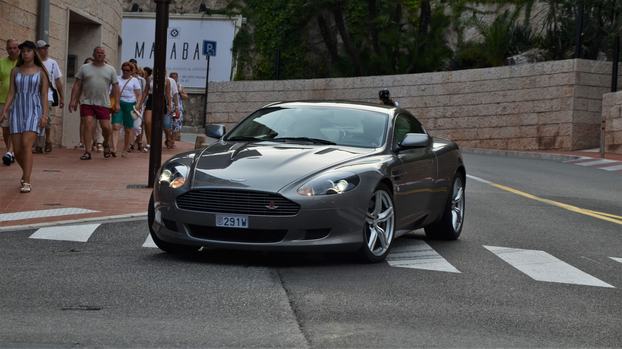 Aston Martin DB9 - 291W (MC)