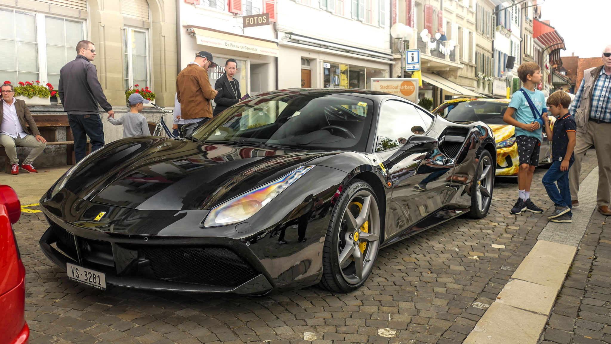 Ferrari 488 GTB - VS3281 (CH)