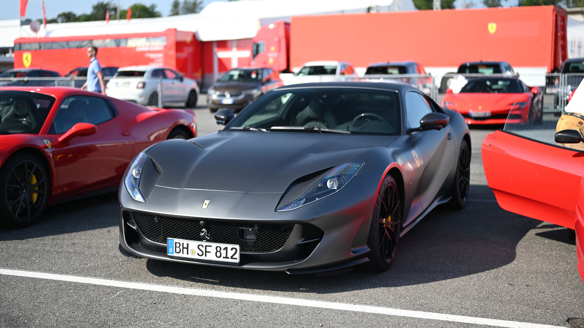Ferrari 812 Superfast - BH-SF812