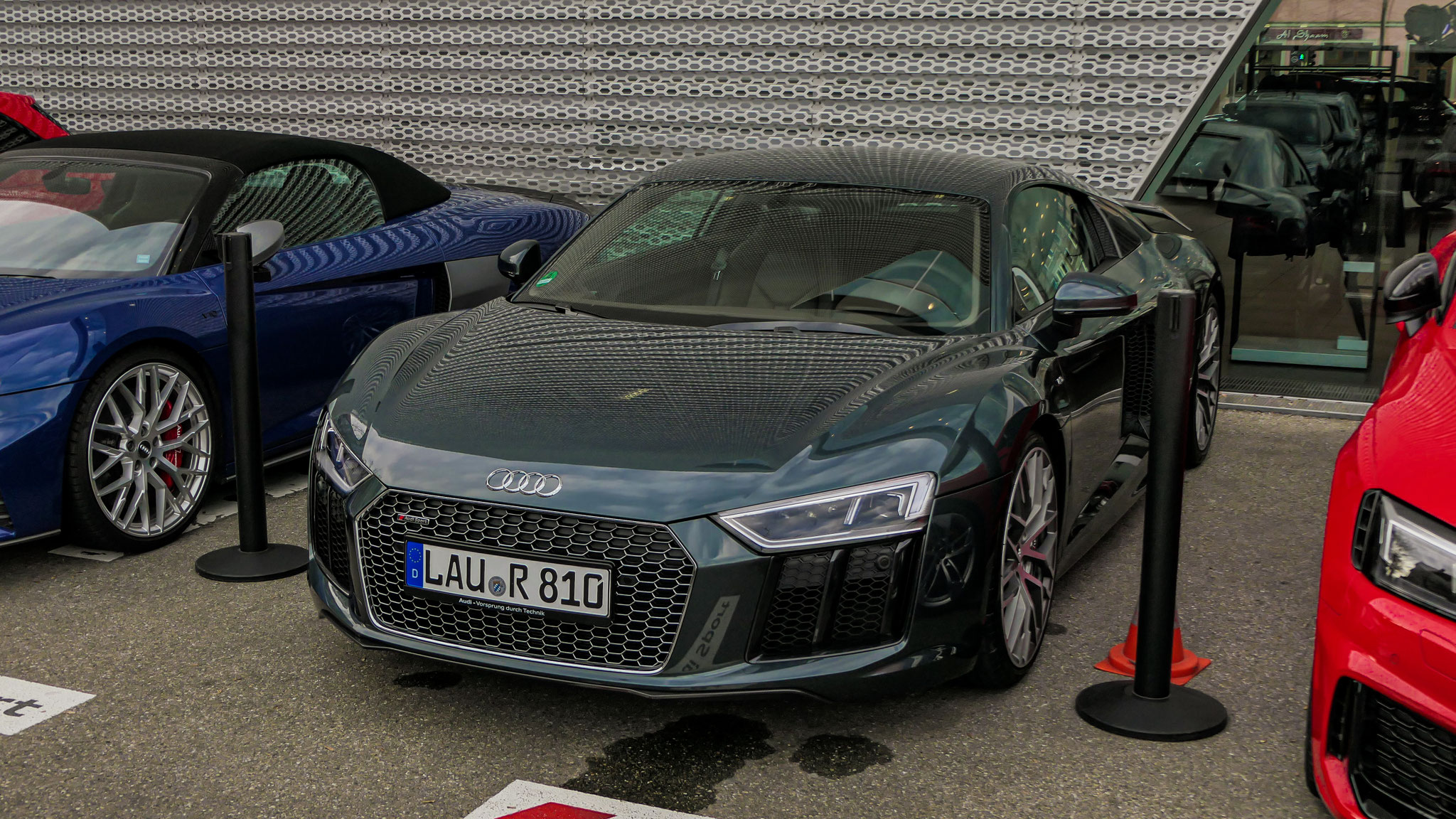 Audi R8 V10 - LAU-R810