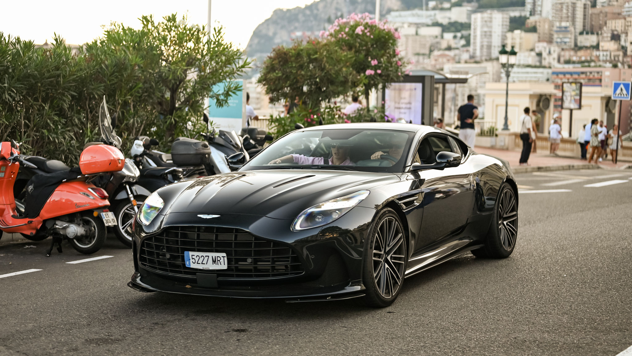 Aston Martin DB12 - 5227MRT (ESP)