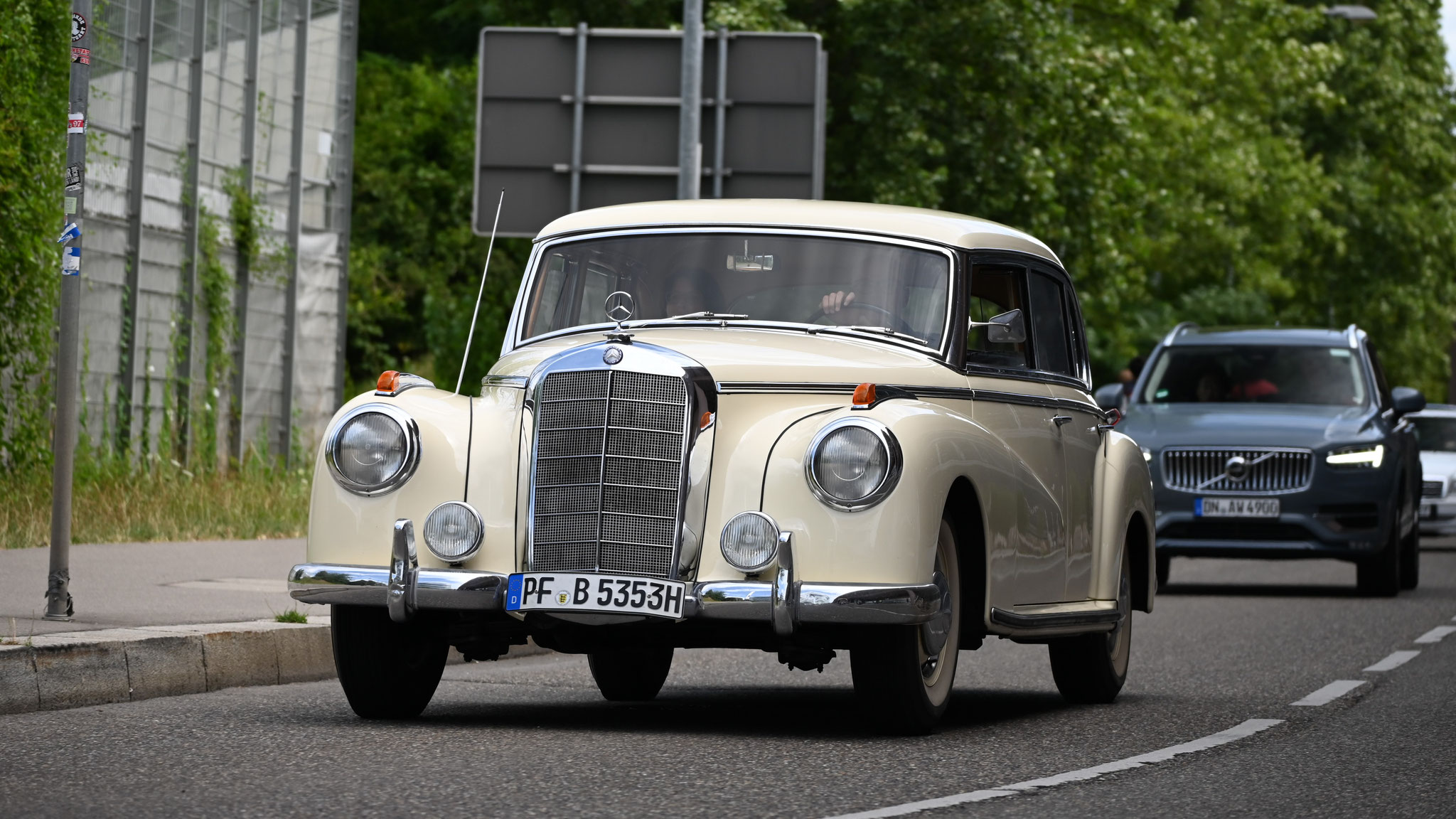 Mercedes 300 Adenauer - PF-B5353H