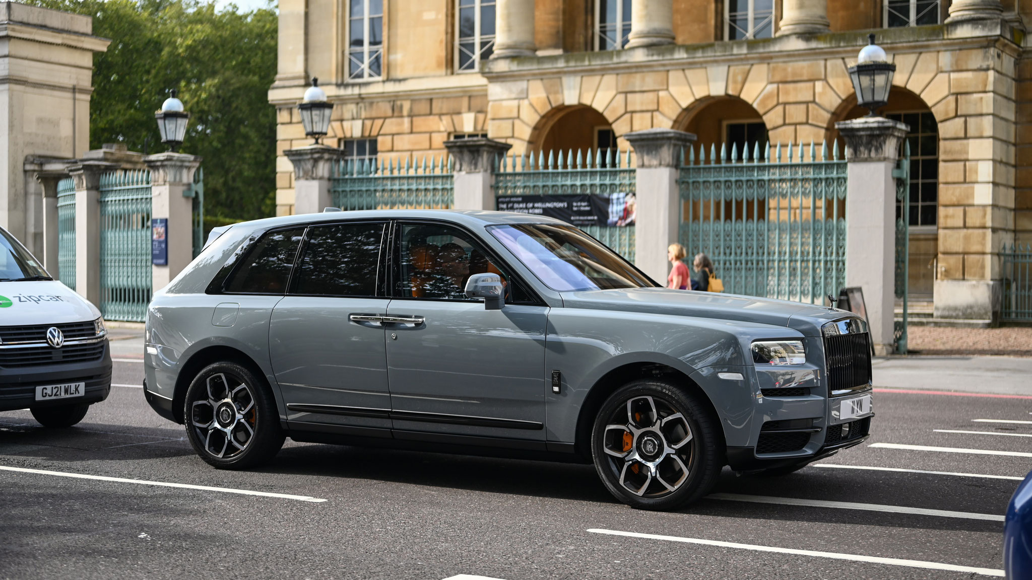 Rolls Royce Cullinan - 11YN (GB)