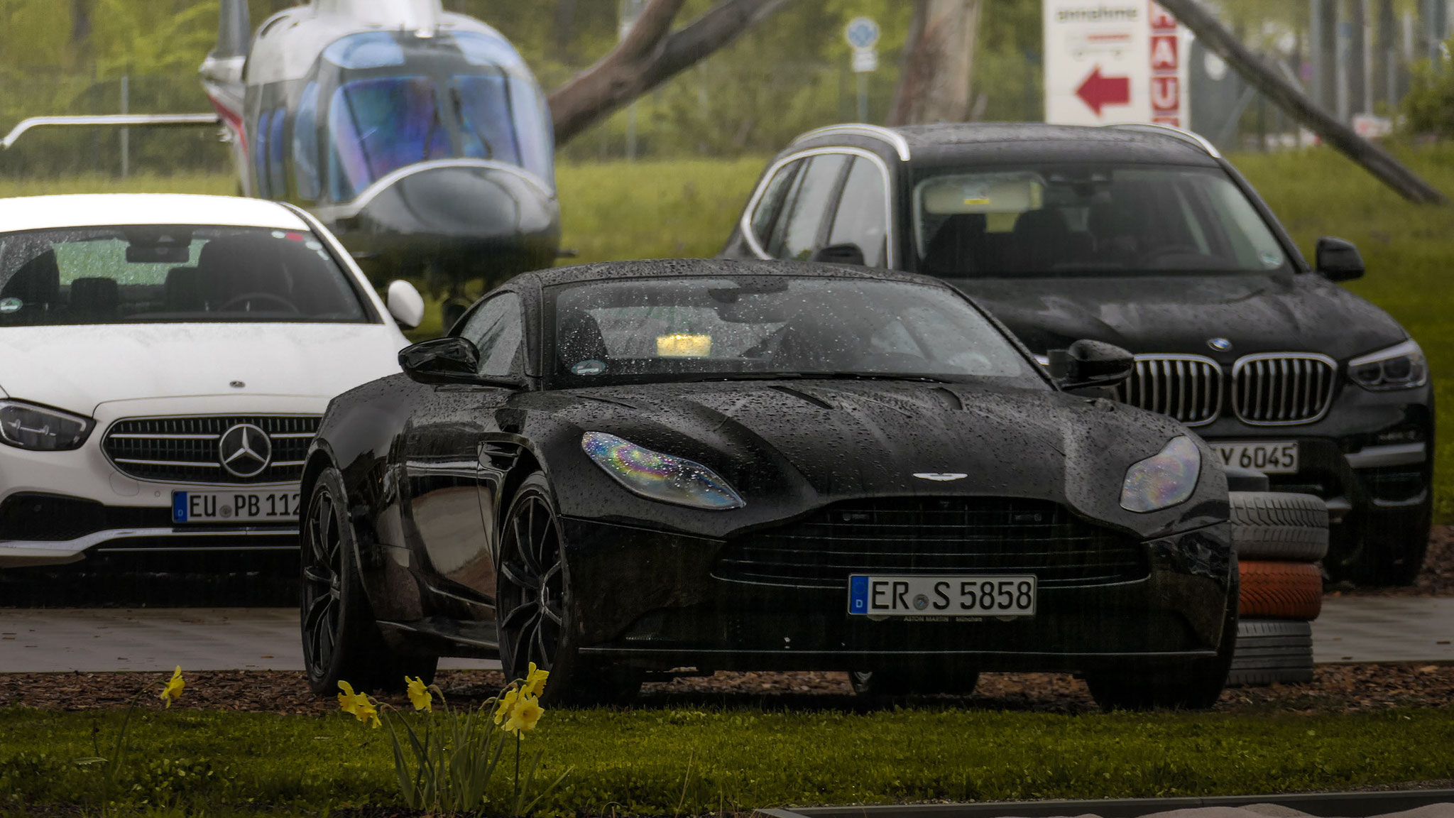 Aston Martin DB11 - ER-S5858