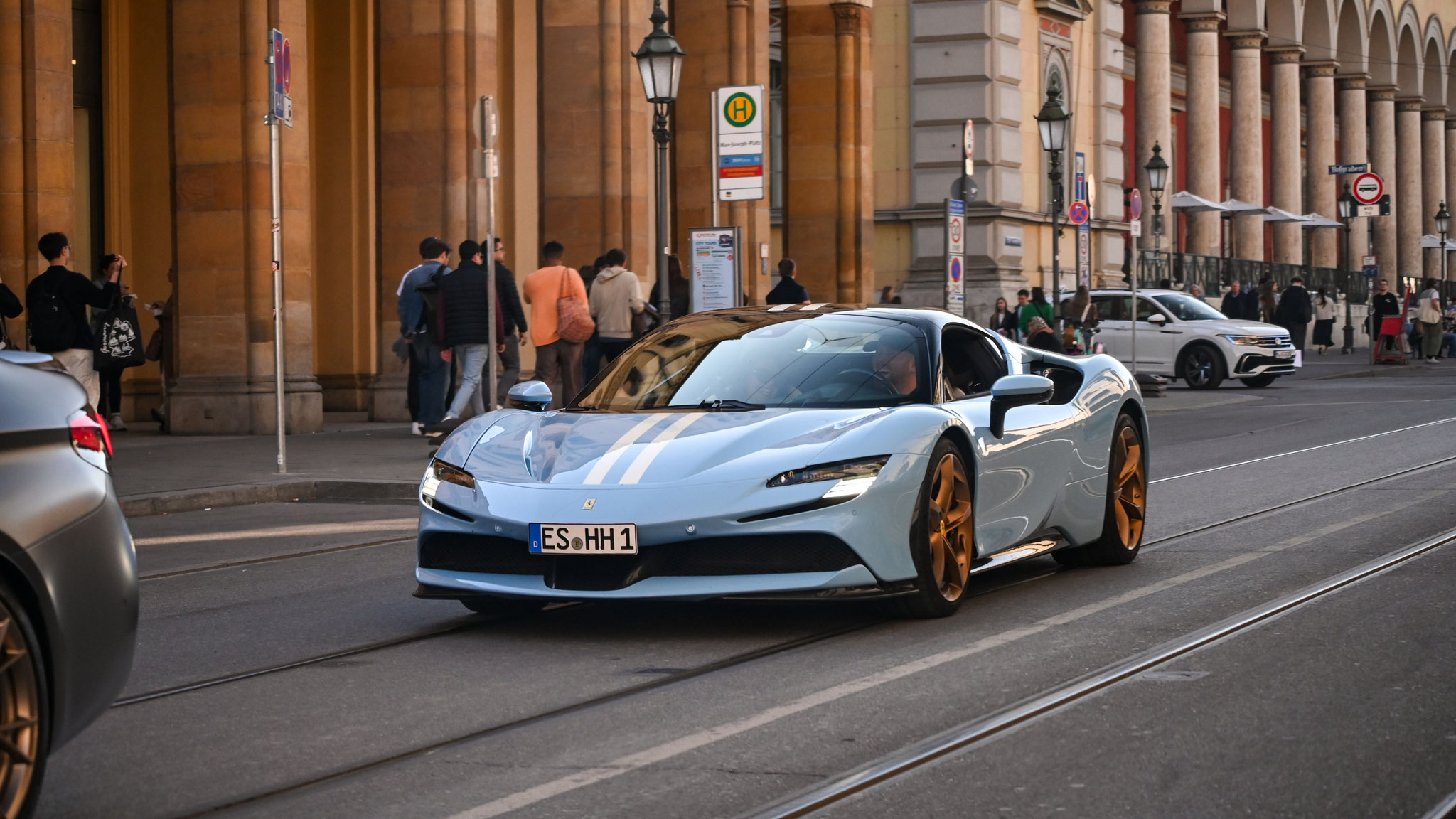 Ferrari SF90 Spider - ES-HH1