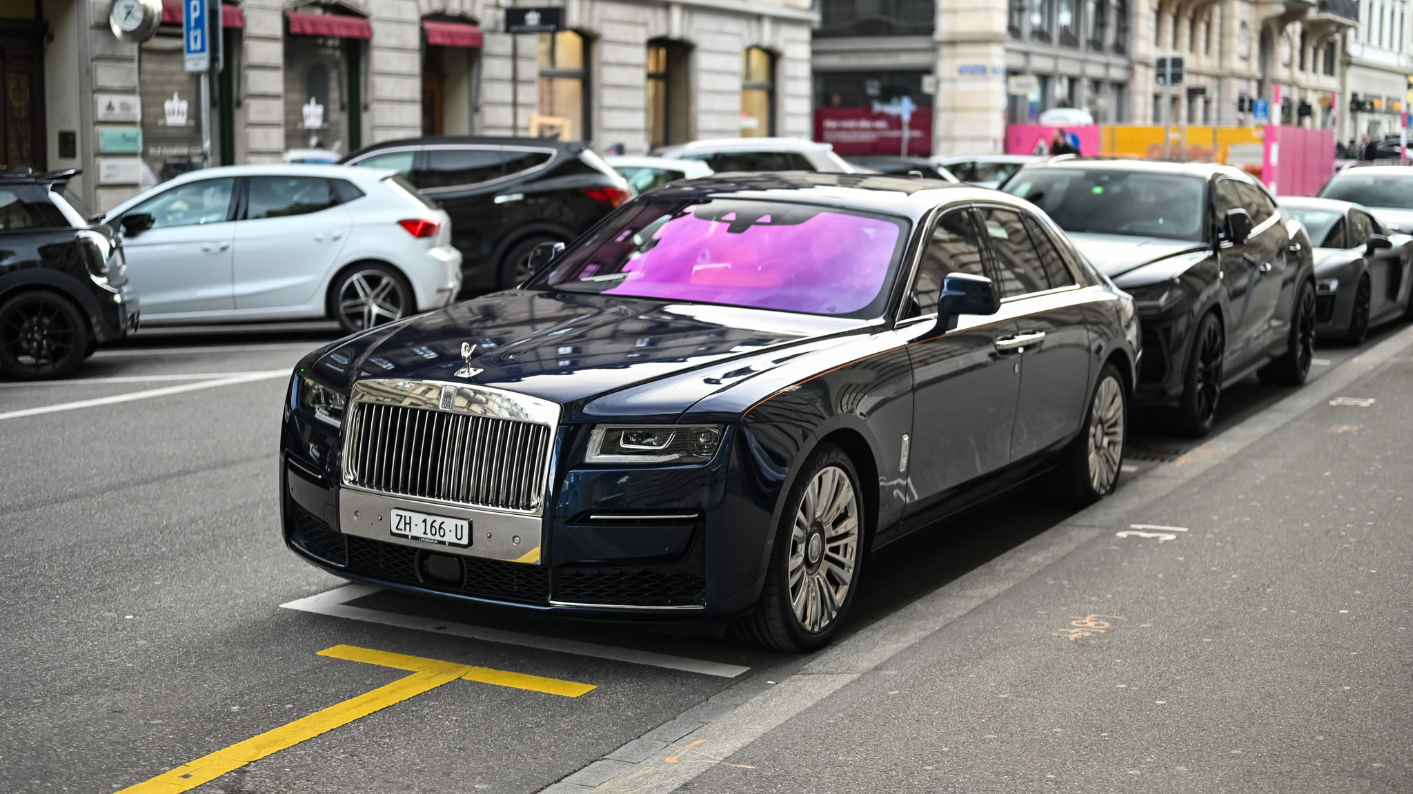 Rolls Royce Ghost - ZH166U (CH)