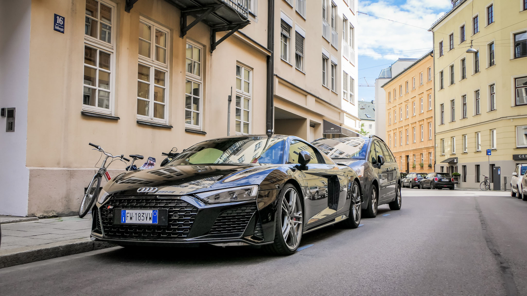 Audi R8 V10 - FW183VW (ITA)