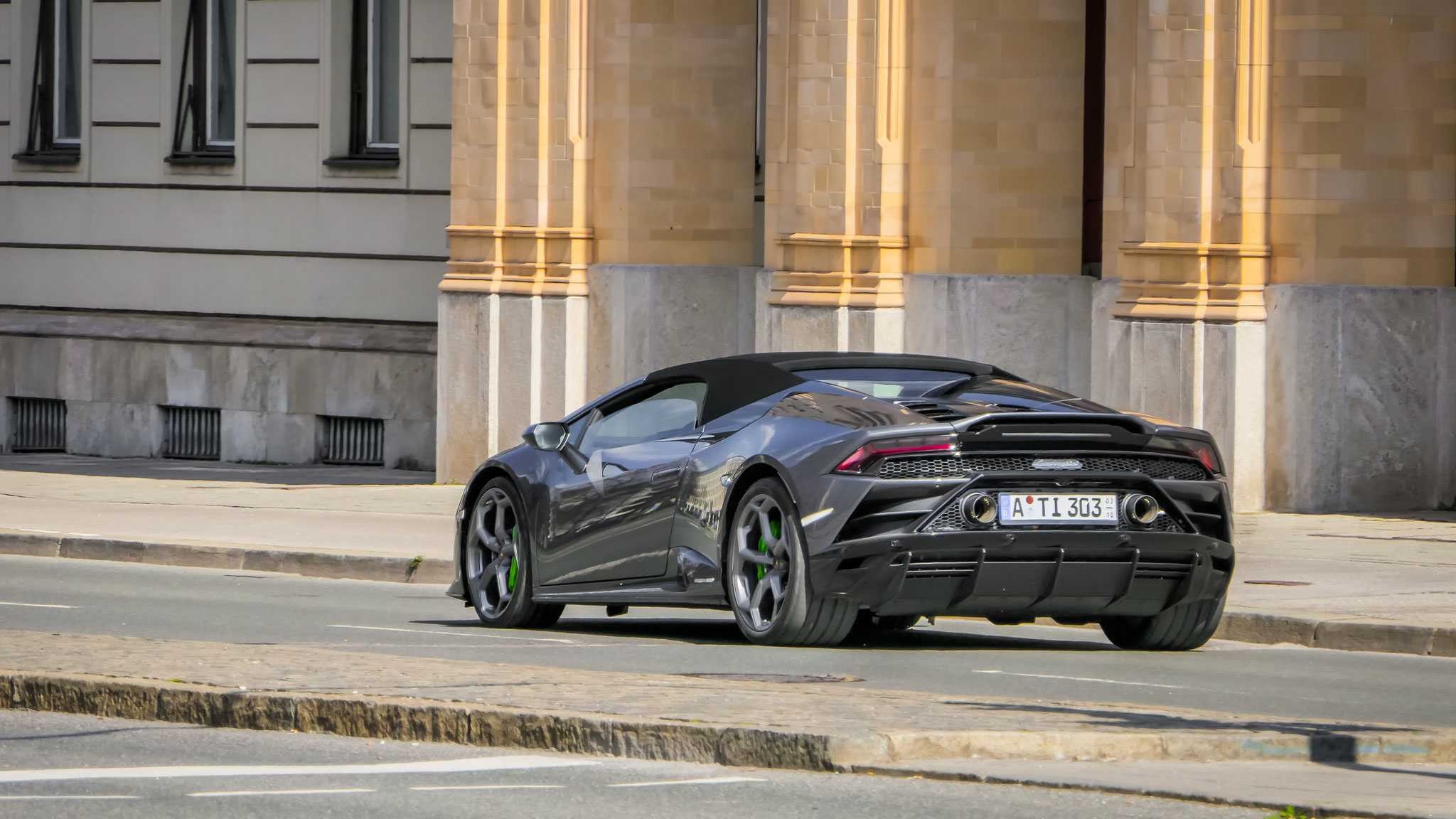 Lamborghini Huracan Evo Spyder - A-TI303