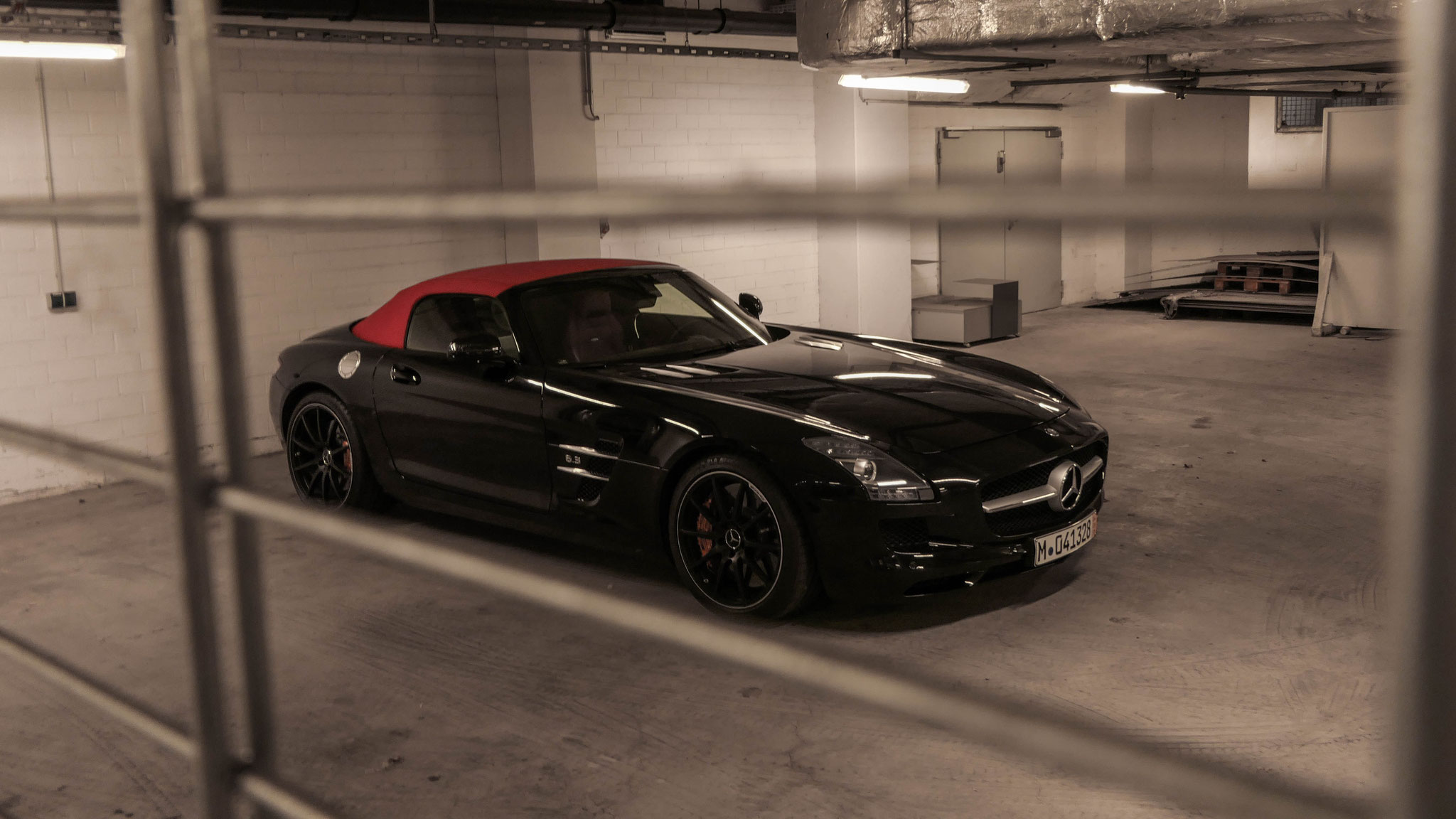 AMG SLS Roadster - M-041328