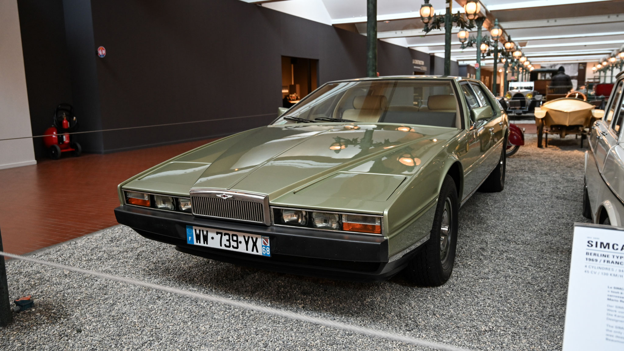 Aston Martin Lagonda - WW739YX-68 (FRA)