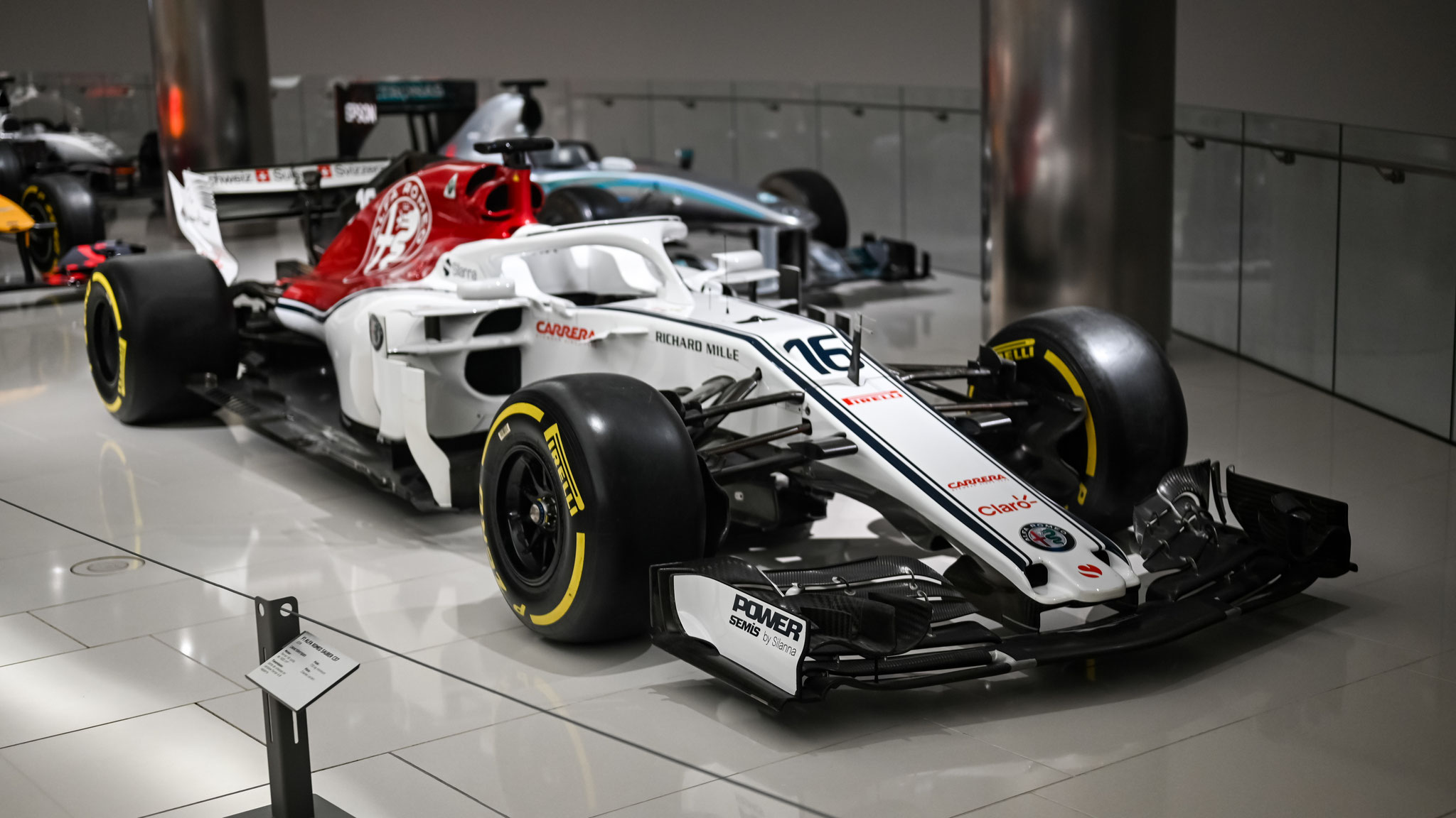 Alfa Romeo Sauber C37