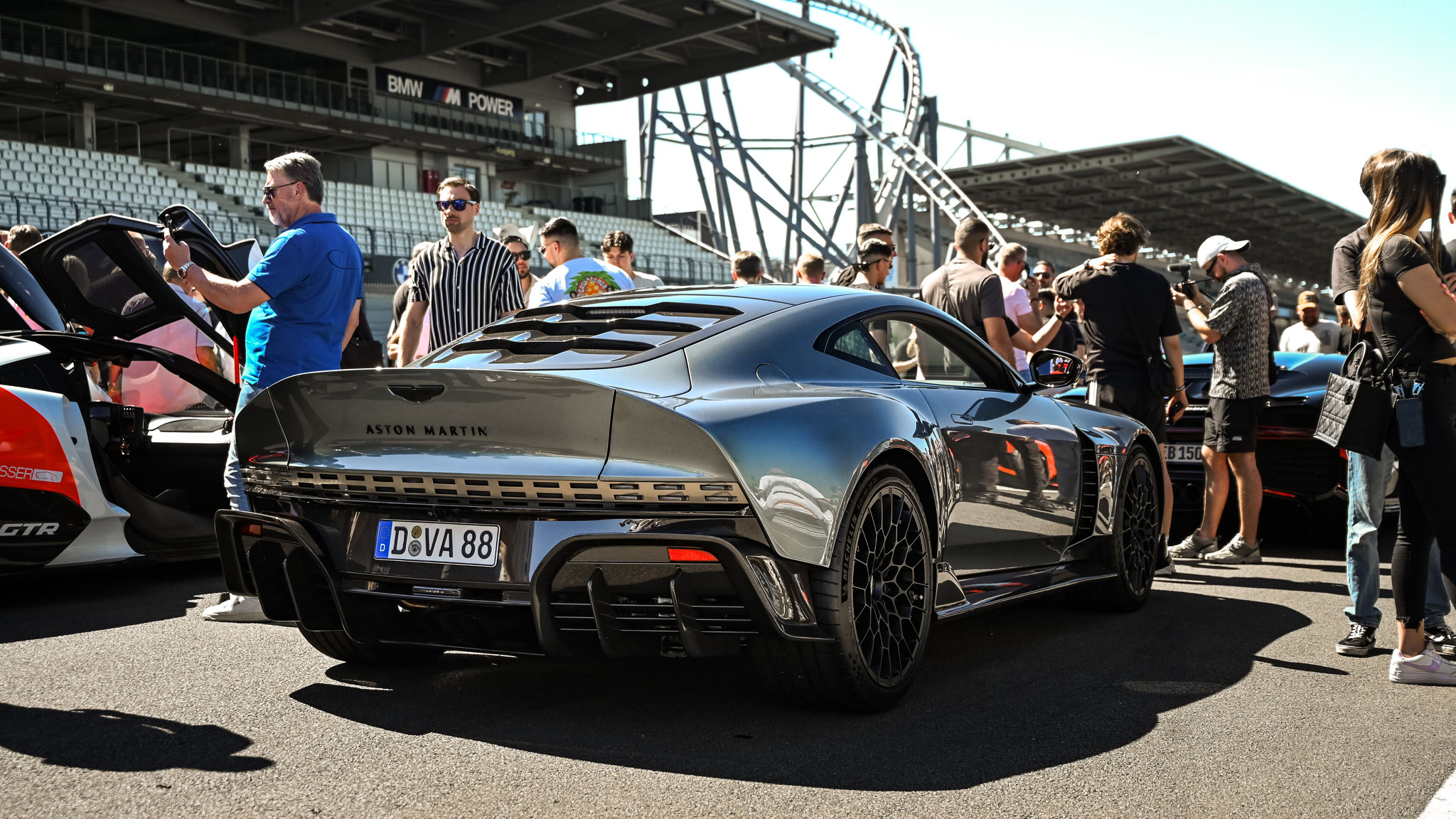 Aston Martin Valour - D-VA88