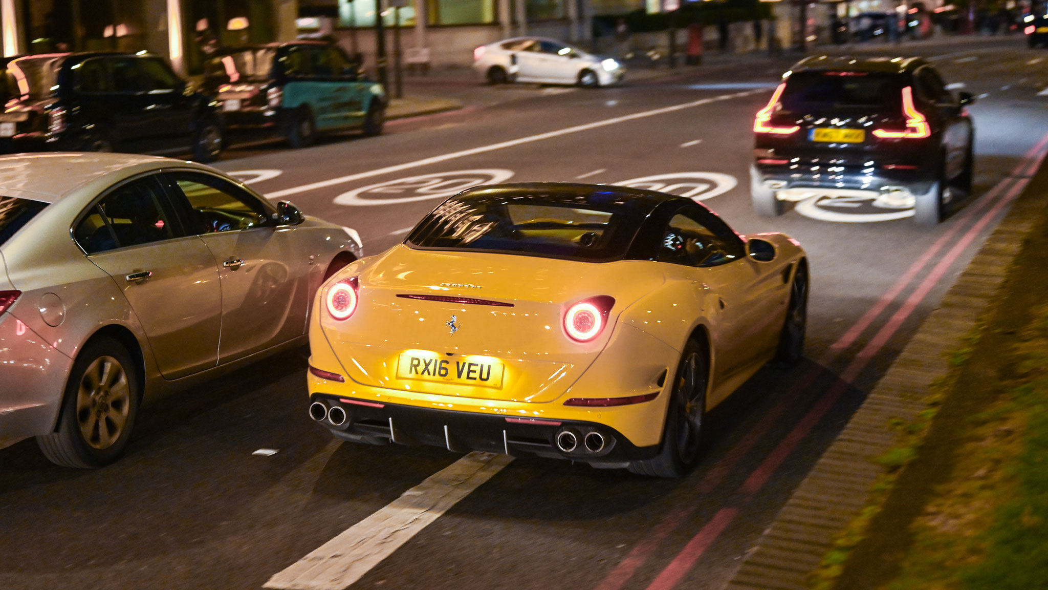 Ferrari California T - RX16VEU (GB)