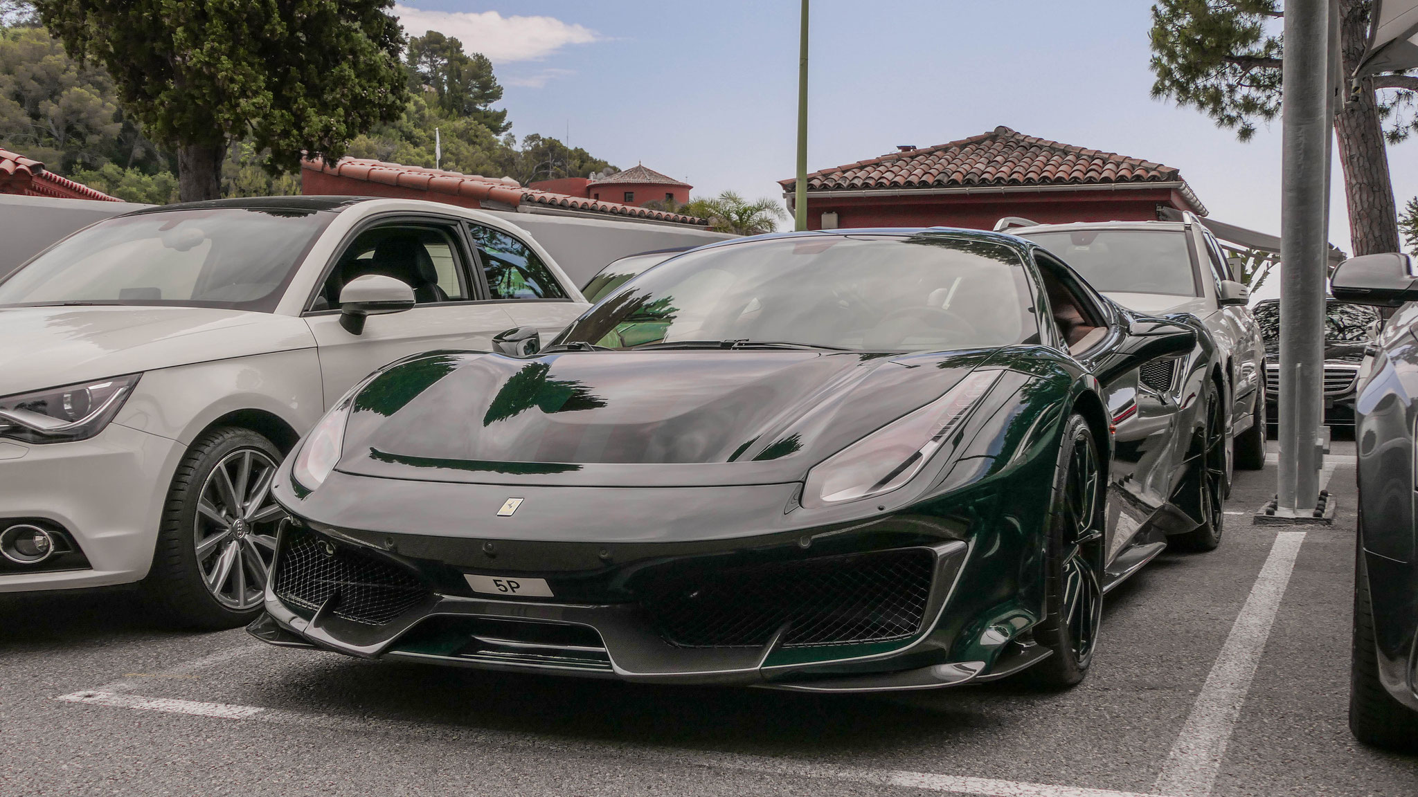 Ferrari 488 Pista - 5P (SWE)