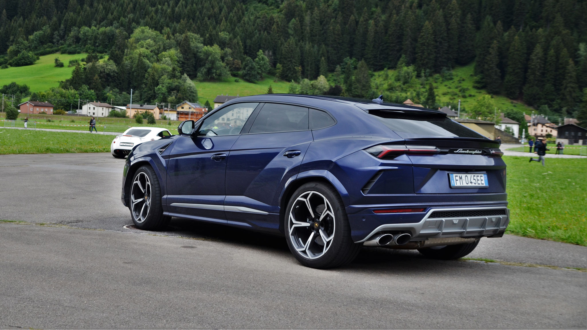 Lamborghini Urus - FM045EE (ITA)