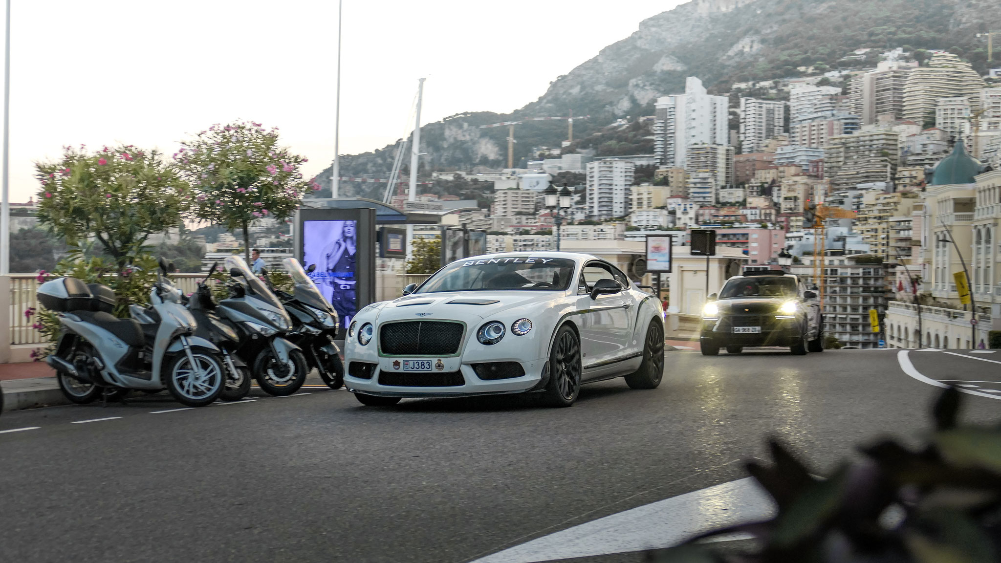 Bentley Continental GT3 R - J383 (MC)