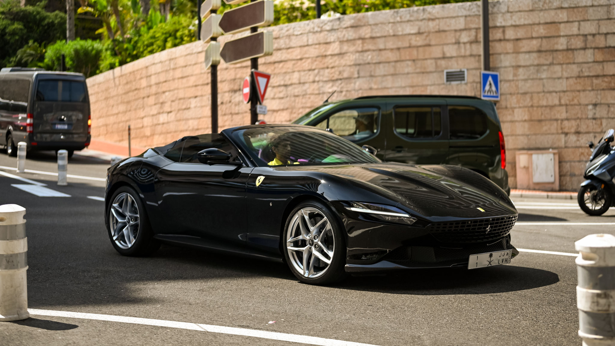 Ferrari Roma Spider - 1LVH (KSA)