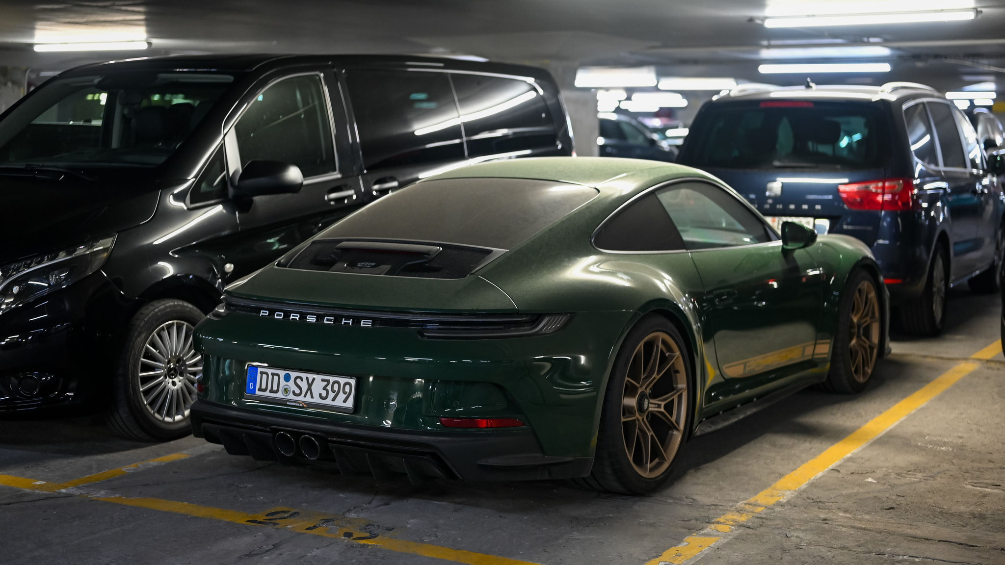 Porsche 992 GT3 Touring - DD-SX399