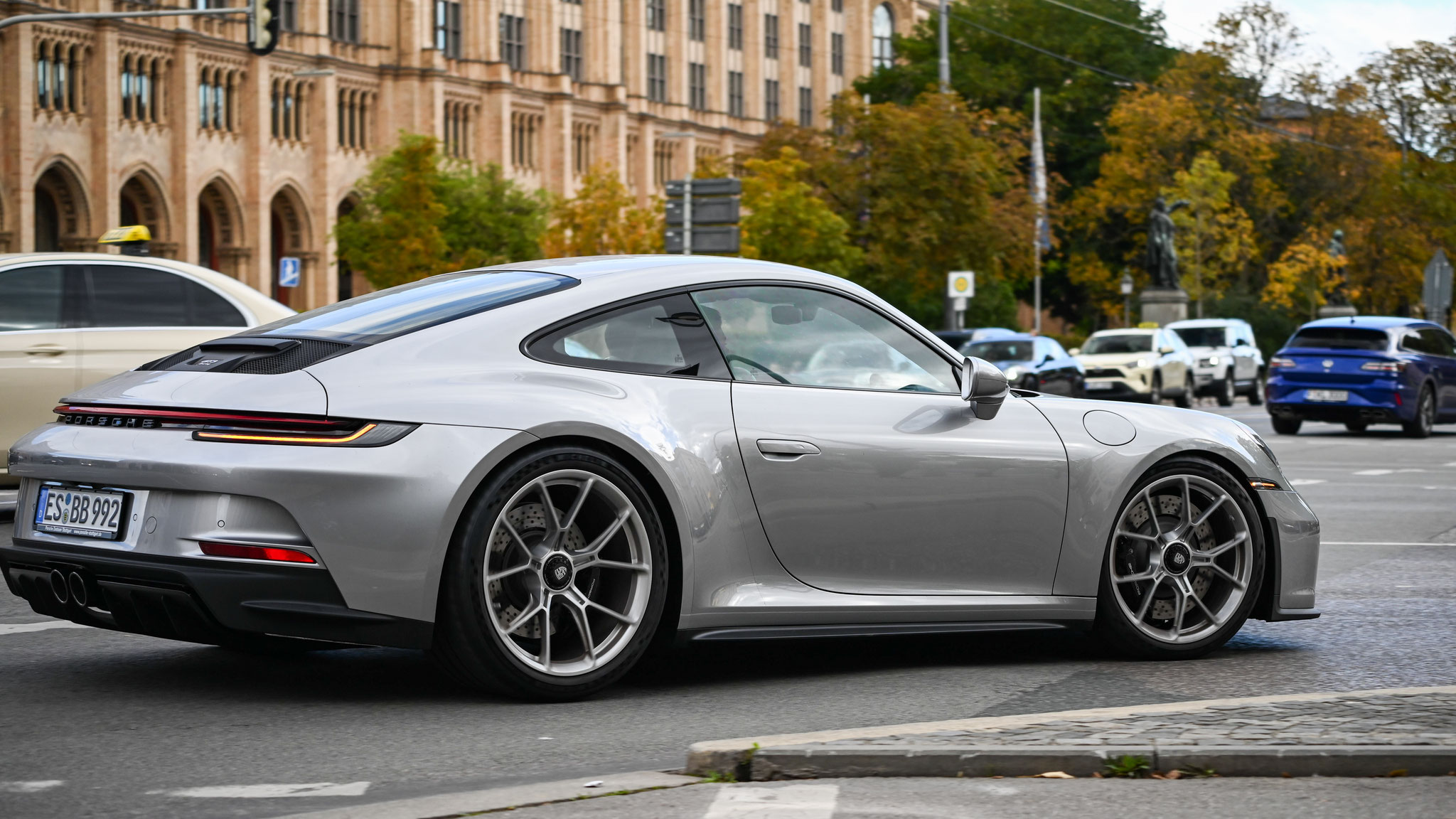 Porsche 992 GT3 Touring - ES-BB992