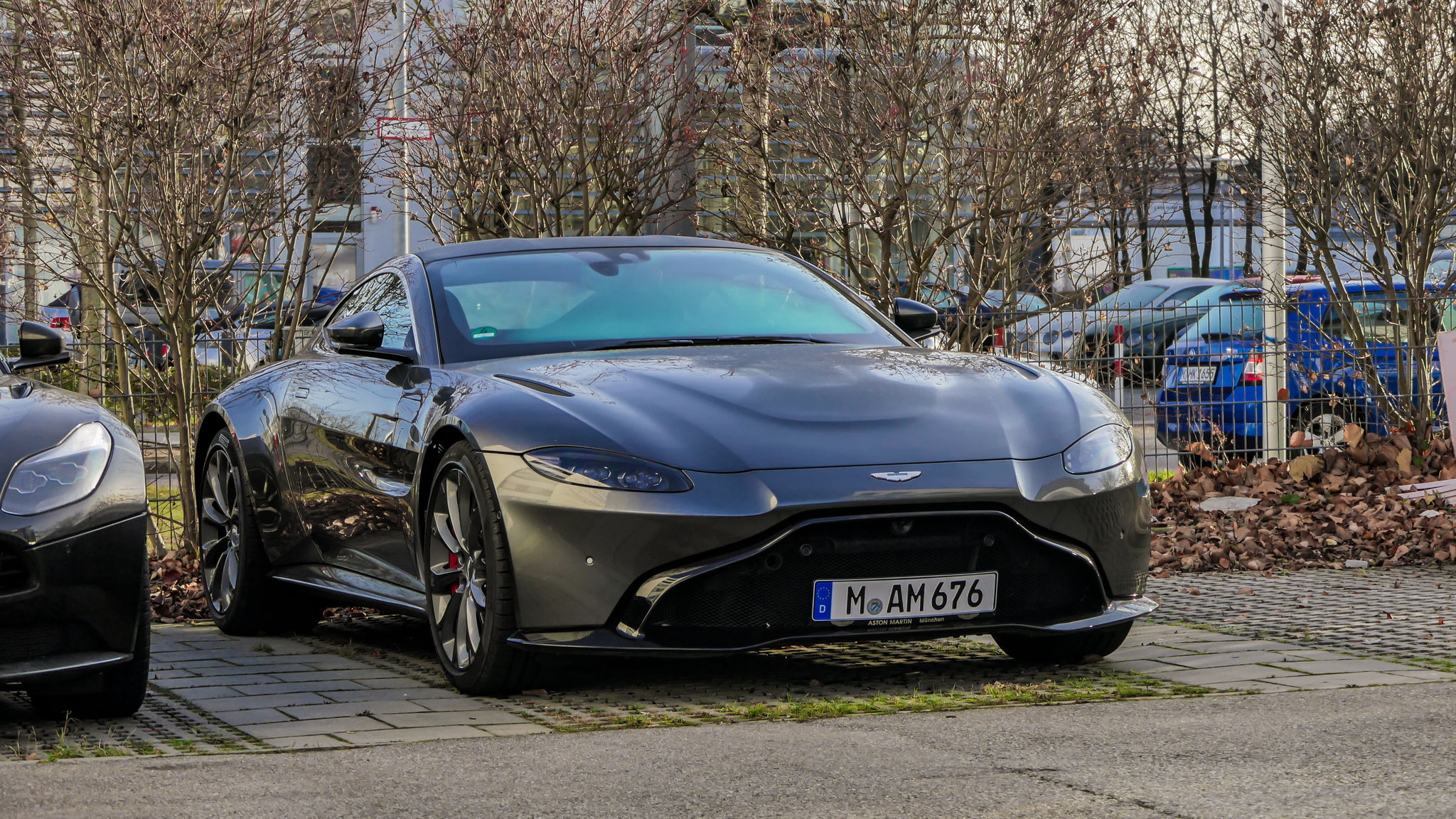 Aston Martin Vantage - M-AM676